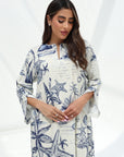 V-notch neckline detail on Coastal Seashell Print Cotton Jalabiya
