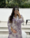 Noura Palm Jalabiya featuring elegant lavender palm print