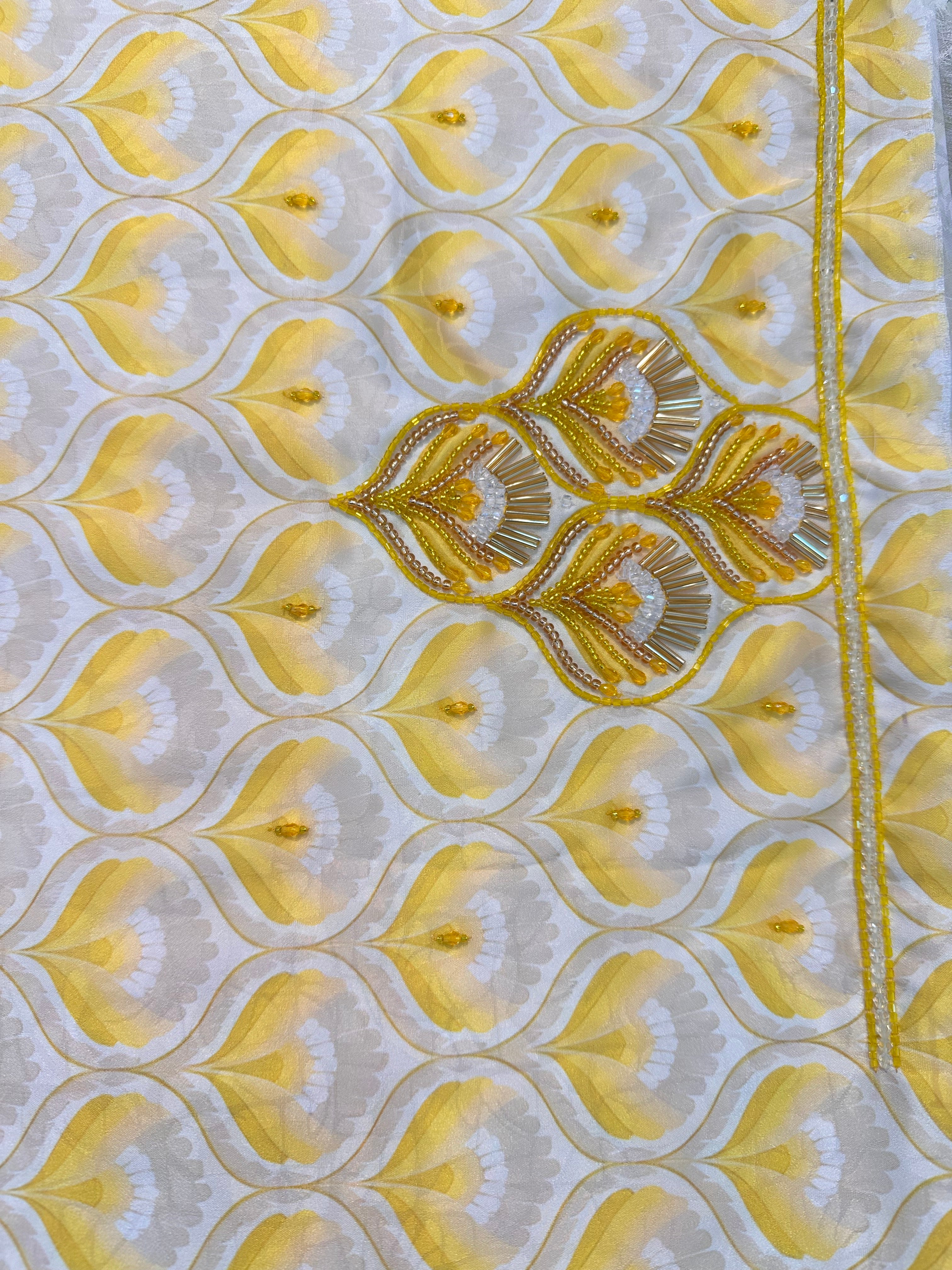 Wafa - F103 - Jacquard Silk Mukhawar