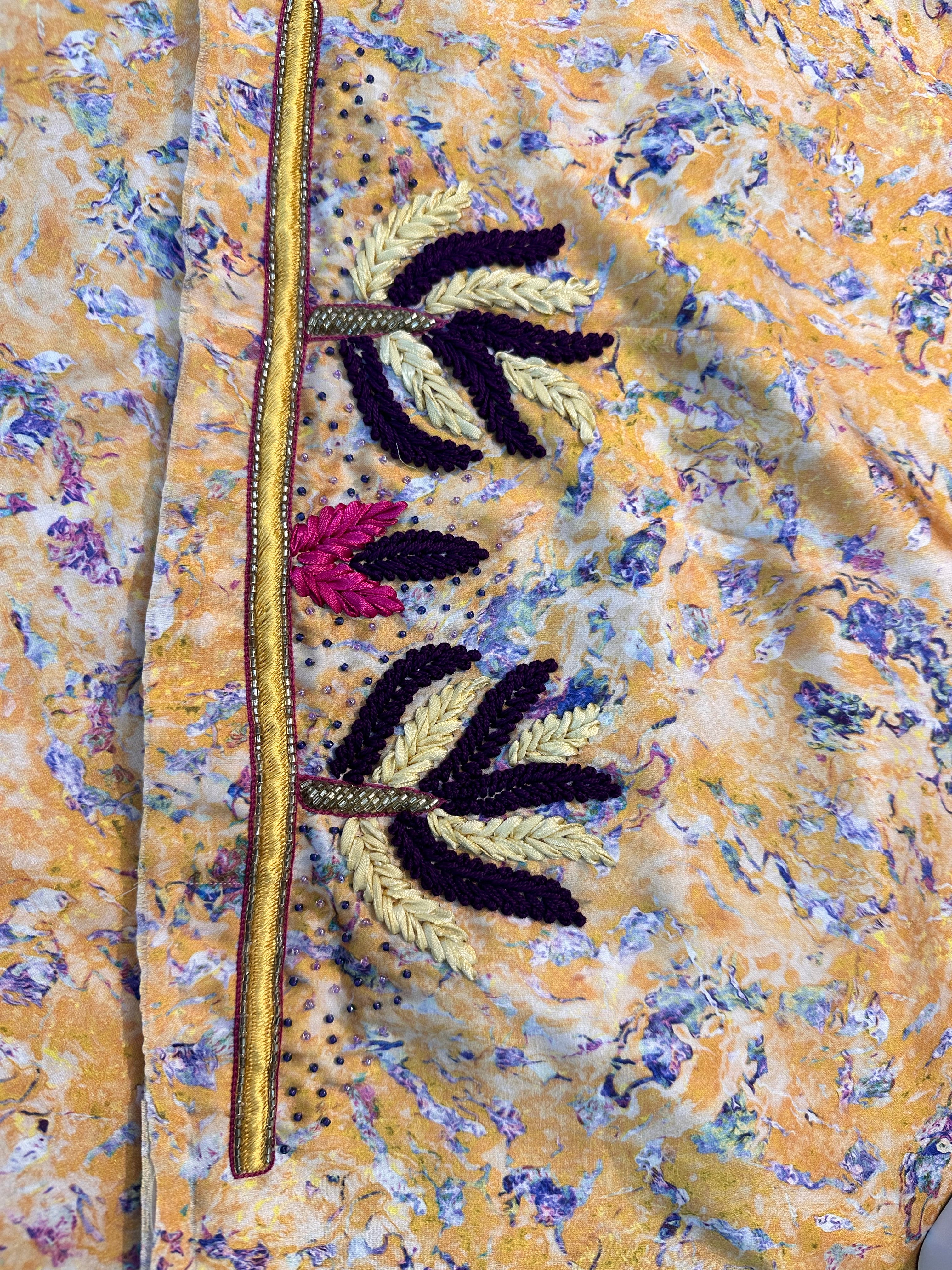 Alma - F105 - Yellow Silk Mukhawar