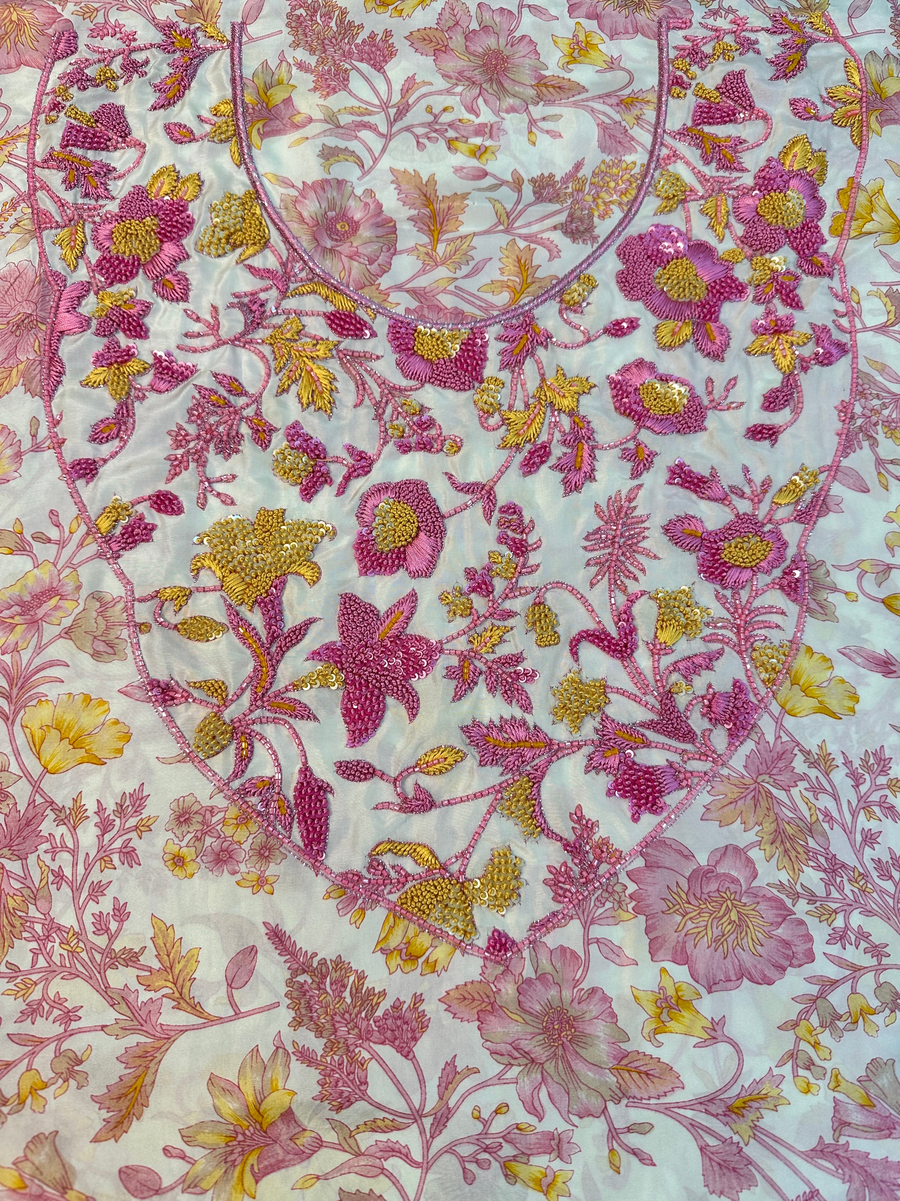 Lara - F106 - Pink Crepe Mukhawar