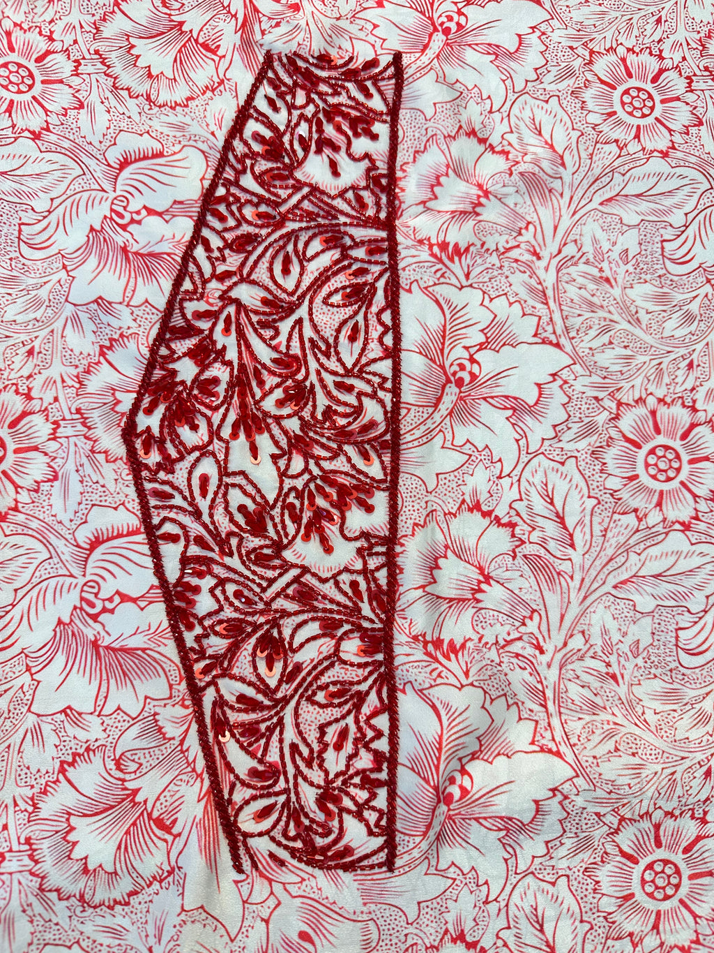 Ghala - F109 - Red Jacquard Silk Mukhawar