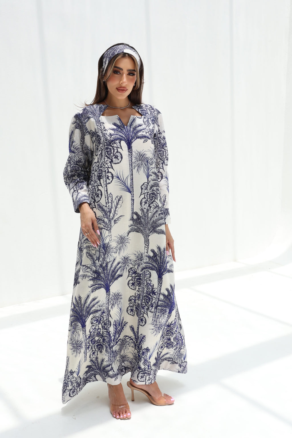 Waha — L192 — Jungle Palm Toile Linen Jalabiya with Embroidery