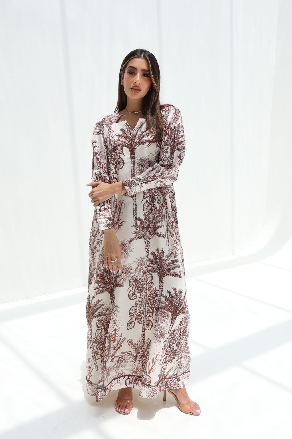 Waha — L192 — Jungle Palm Toile Linen Jalabiya with Embroidery