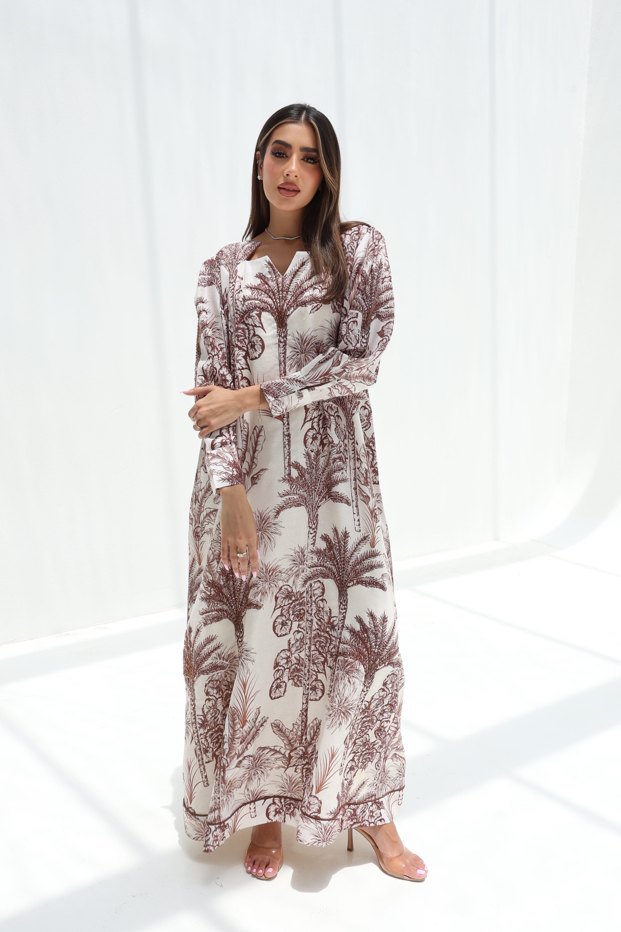 Waha — L192 — Jungle Palm Toile Linen Jalabiya with Embroidery