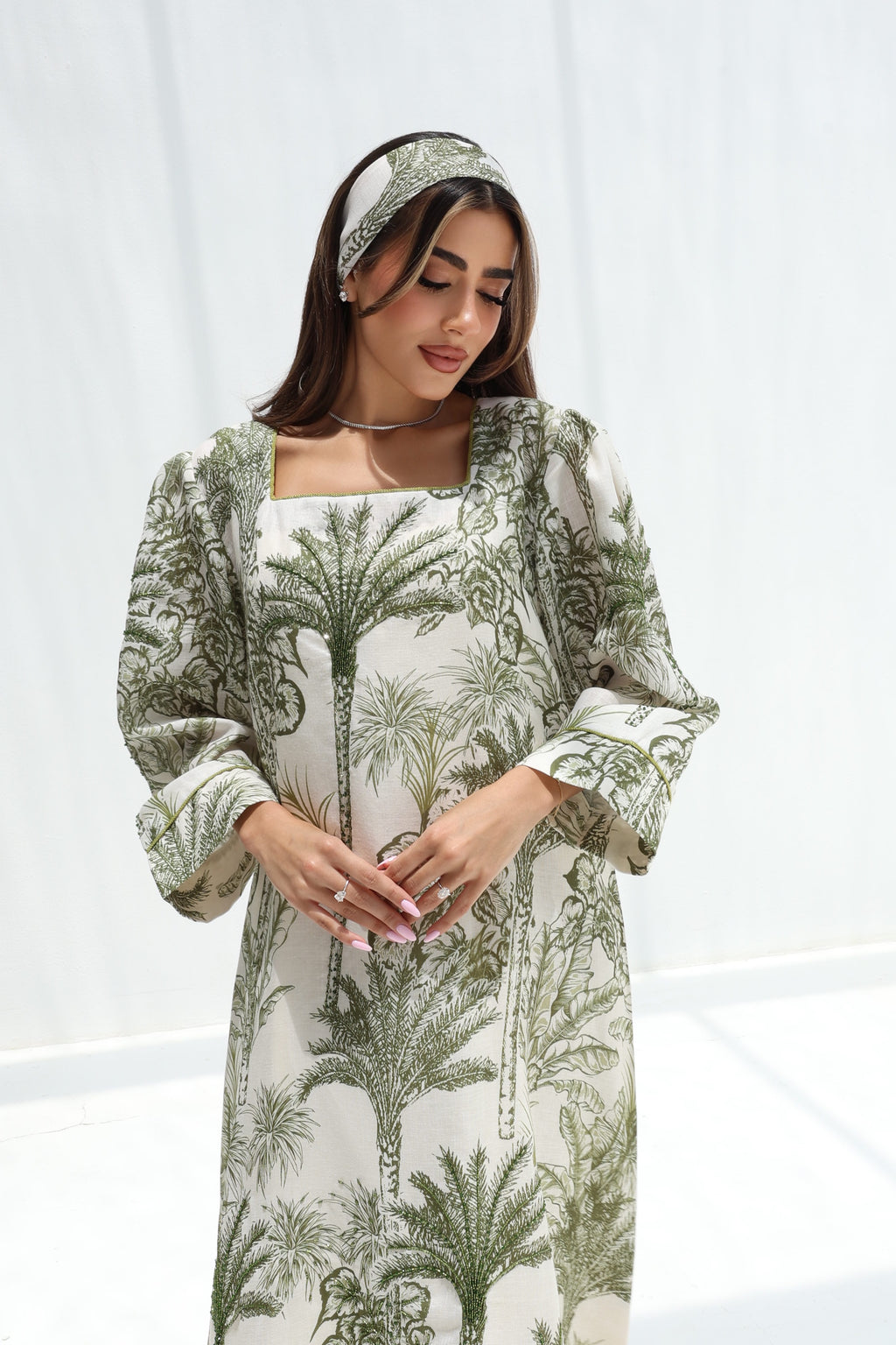 Zuhour — L193 — Jungle Palm Toile Linen Jalabiya with Embroidery