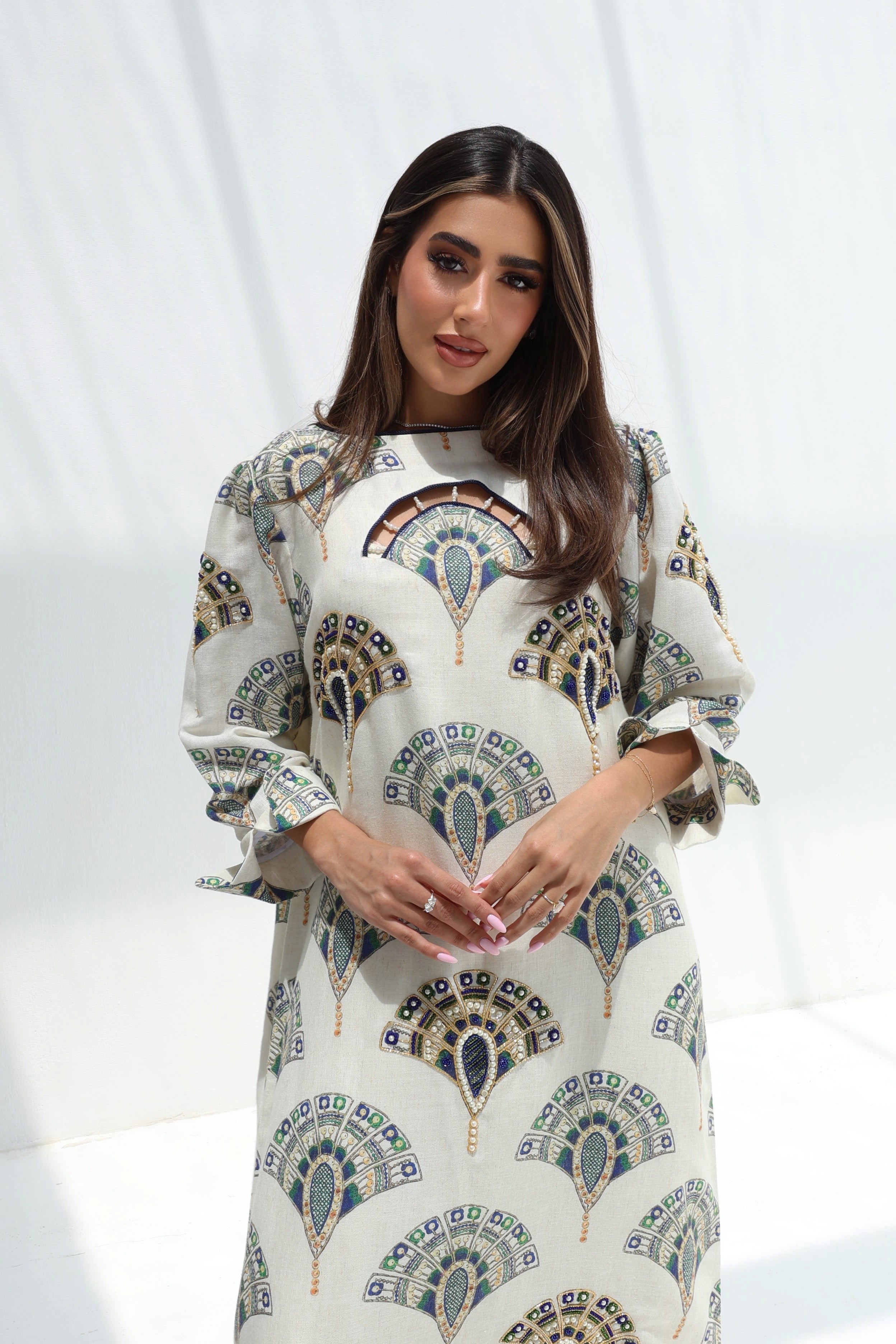 Maraya — L182 — Art Deco Fan Print Linen Jalabiya with Embroidery & Lining