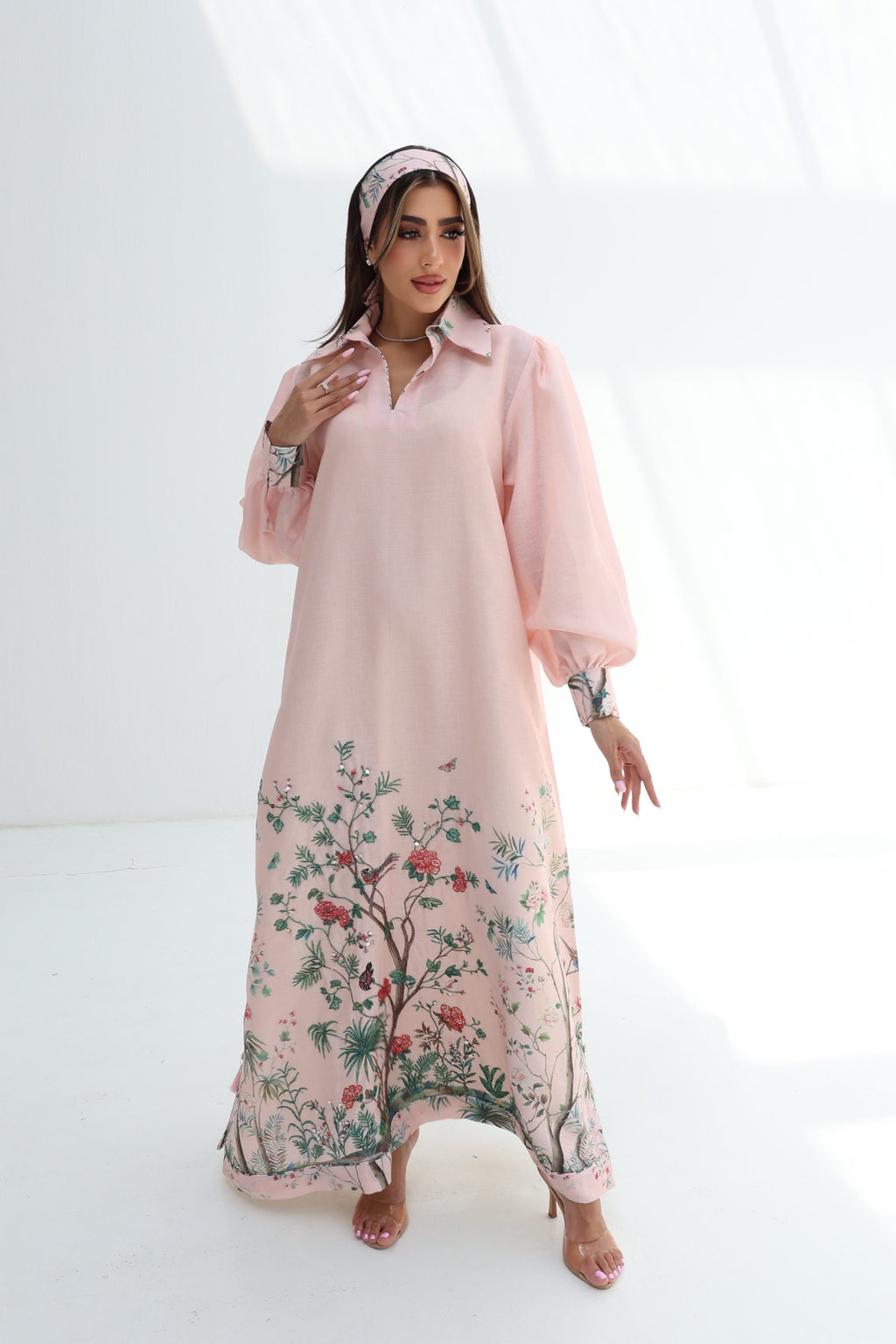 Ghusn — L189 — Blush Chinoiserie Border Linen Jalabiya