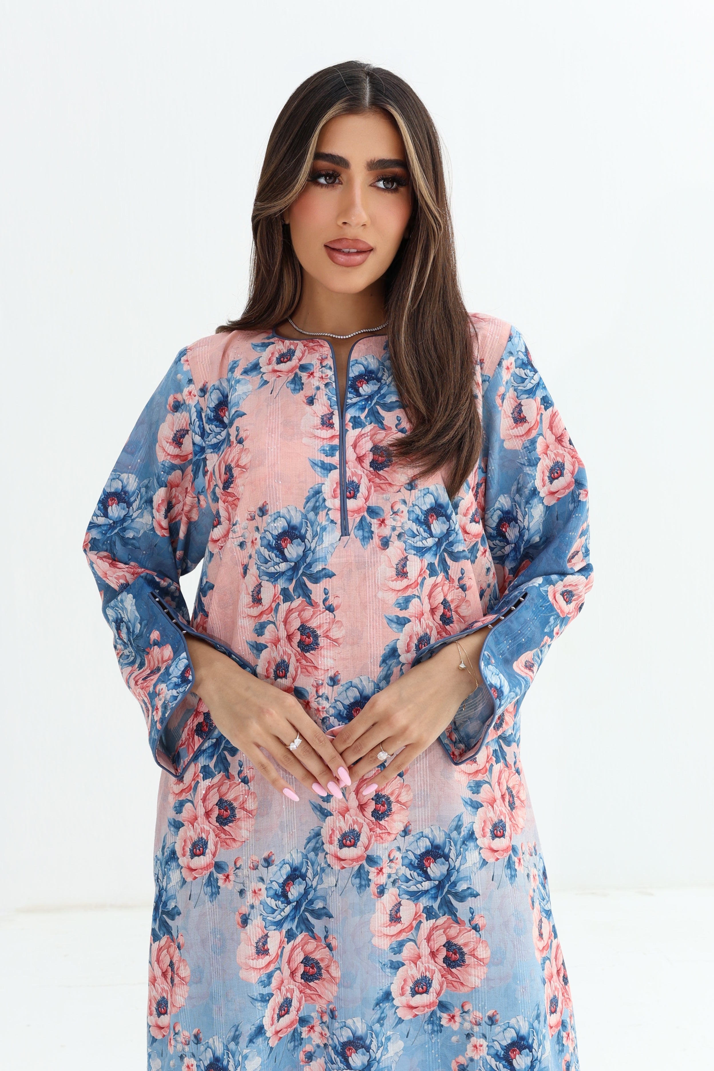 Fulla — C12 — Blush Peony Bouquet Batwing Cotton Jalabiya