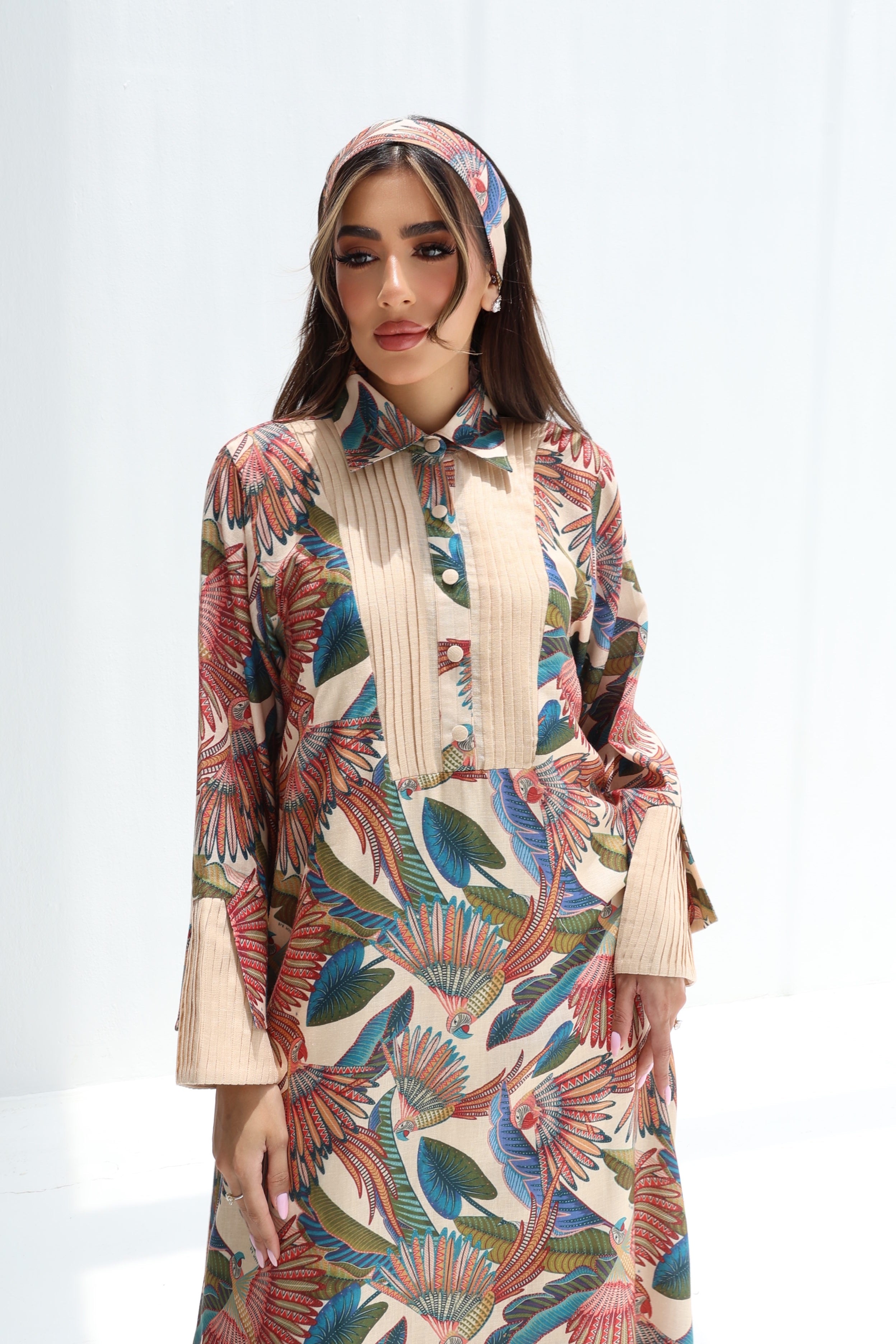 Tawoos — L169 — Exotic Bird Print Linen Jalabiya