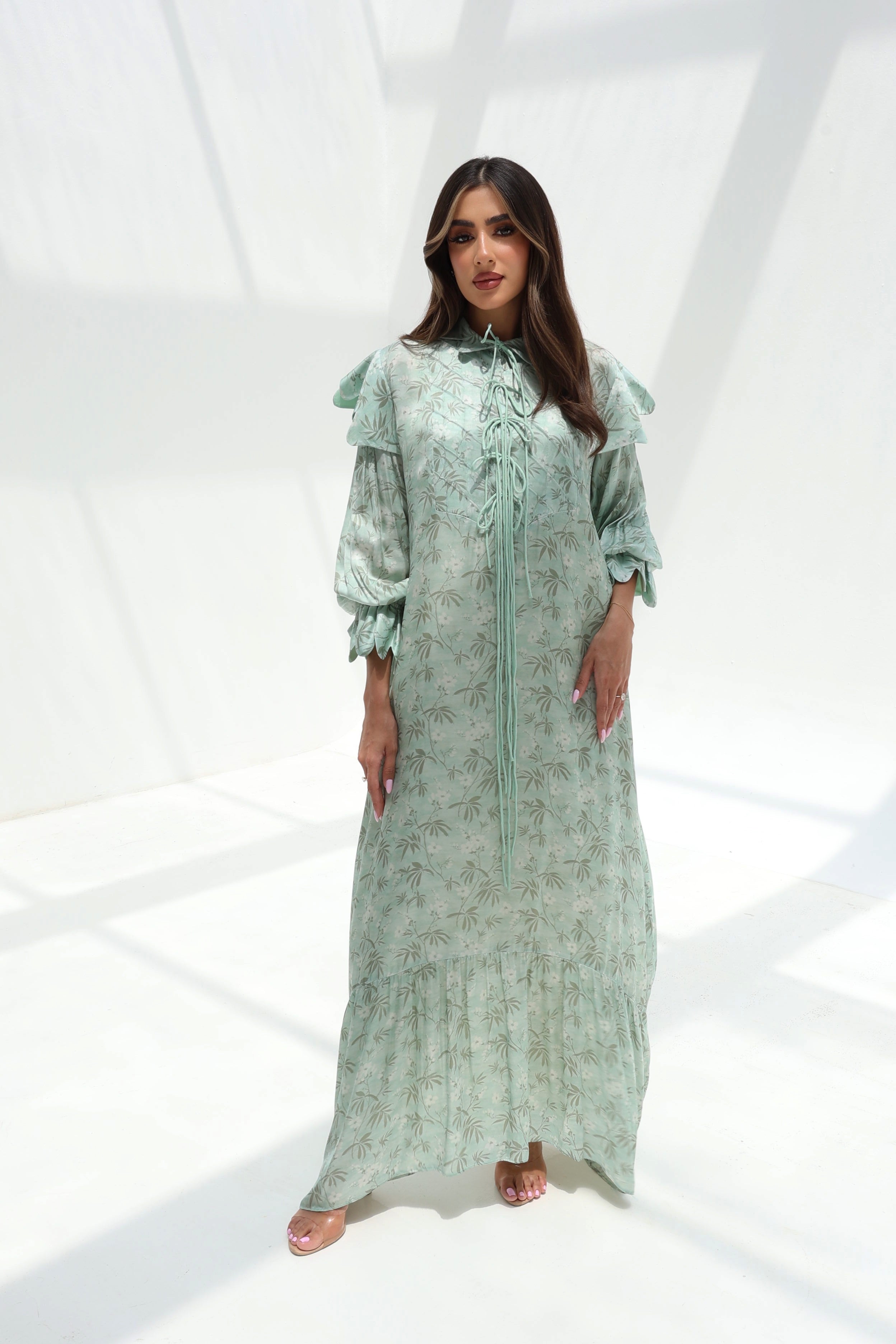Wardah — L131 · Tropical Bloom