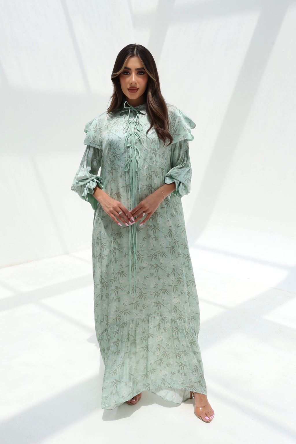 Wardah — L131 · Tropical Bloom