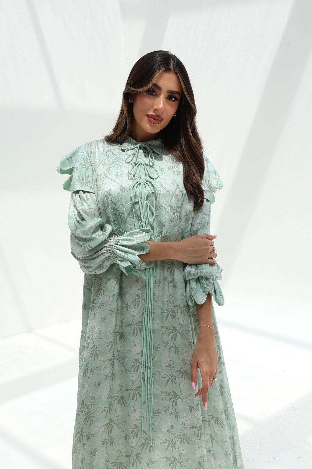 Wardah — L131 · Tropical Bloom