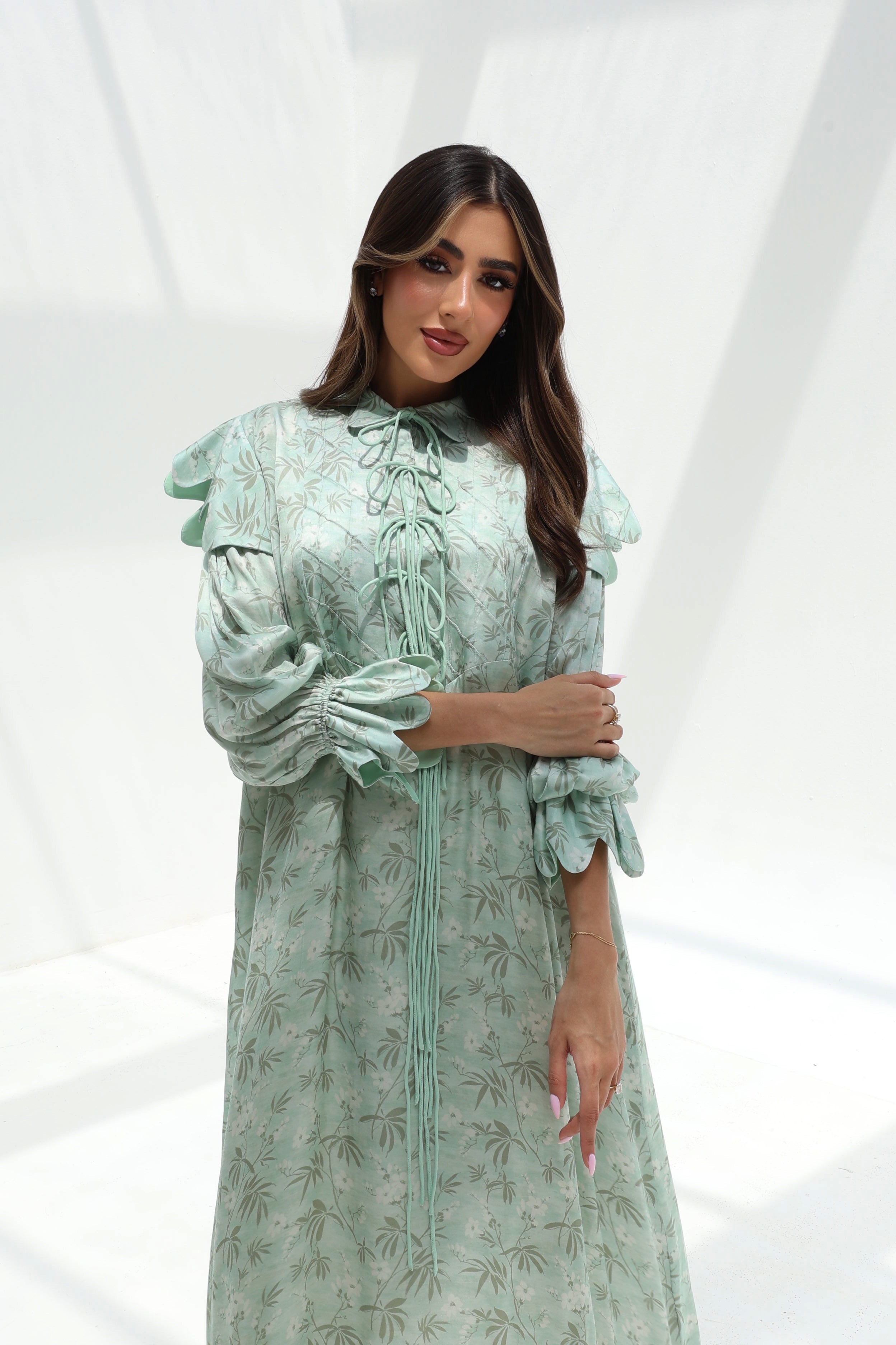 Wardah — L131 · Tropical Bloom