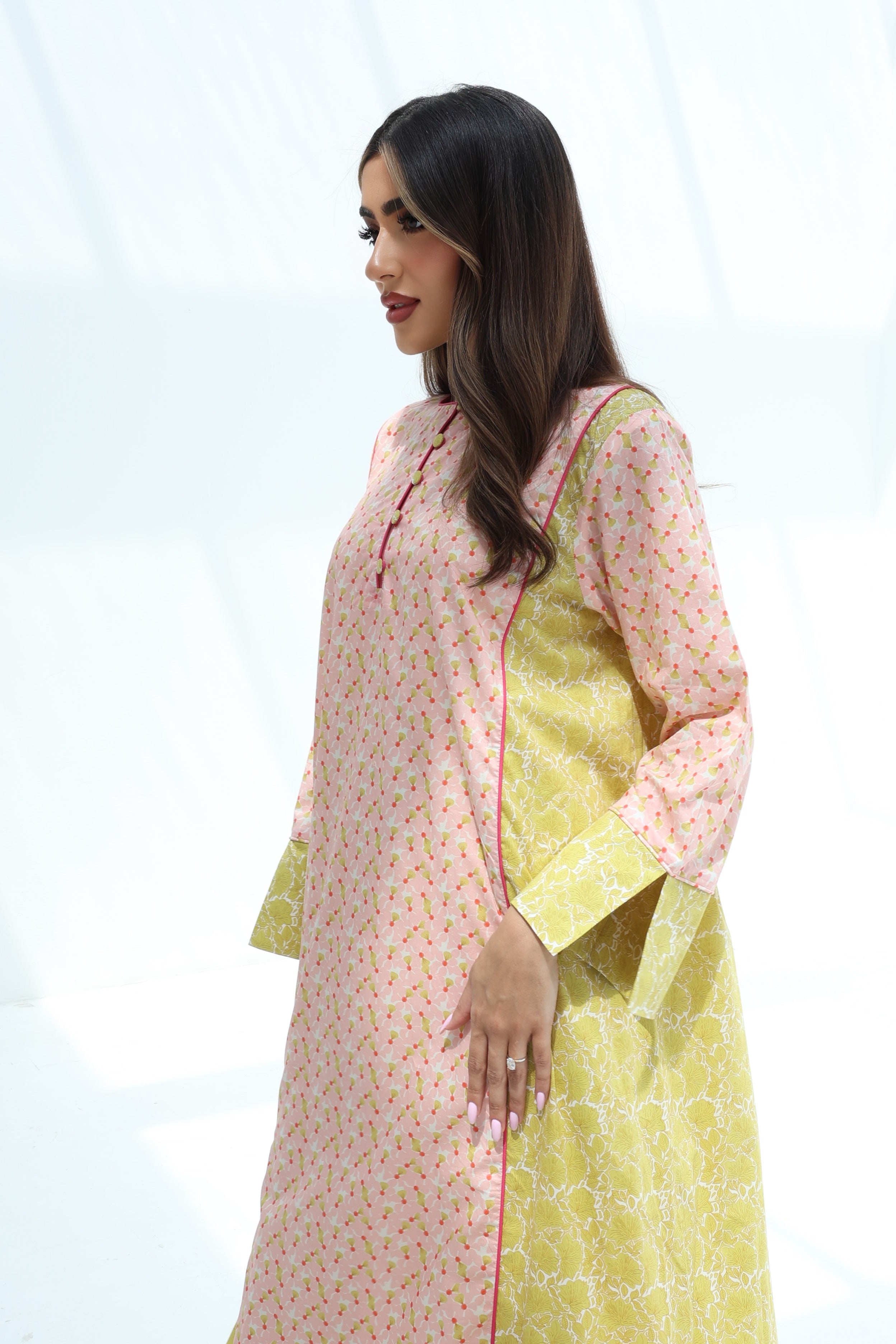Nadia — C16 — Blush & Chartreuse Ditsy Floral Contrast Panel Cotton Jalabiya