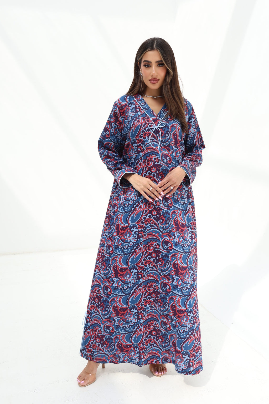 Kashmir — C26 — Navy & Crimson All-Over Paisley Print Lace-Tie V-Notch