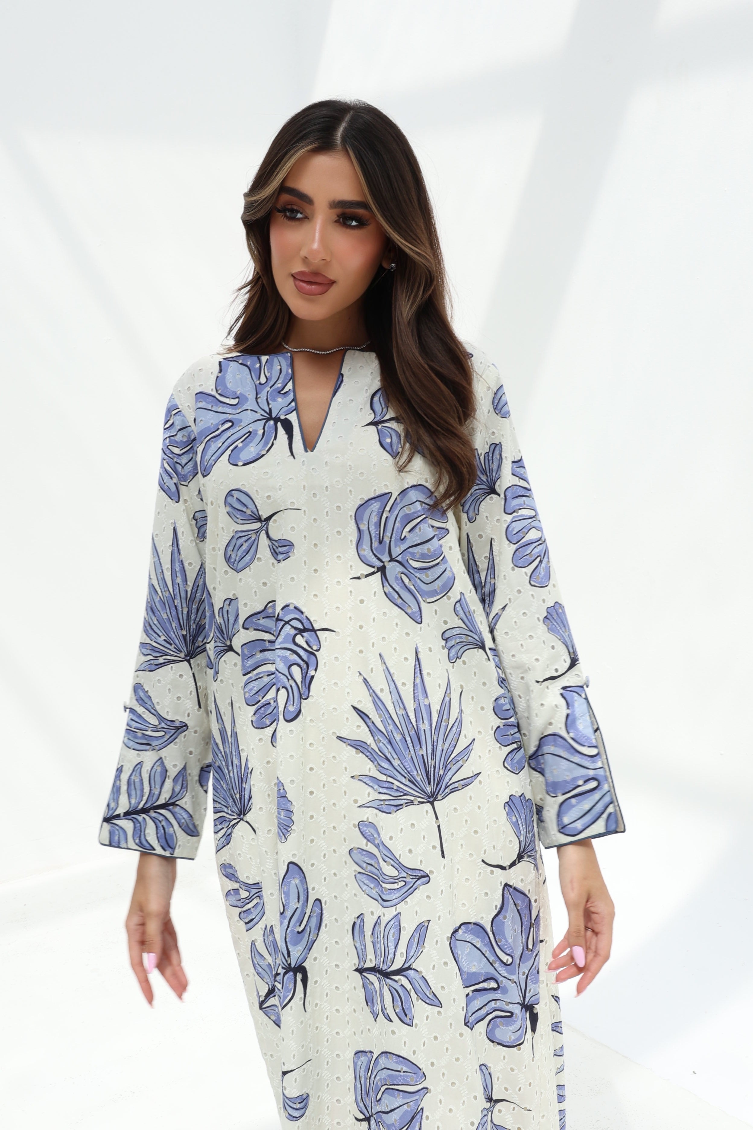 Lamar — C27 — White Broderie Bold Blue Tropical Leaf Print Bell Cuff Cotton Jalabiya