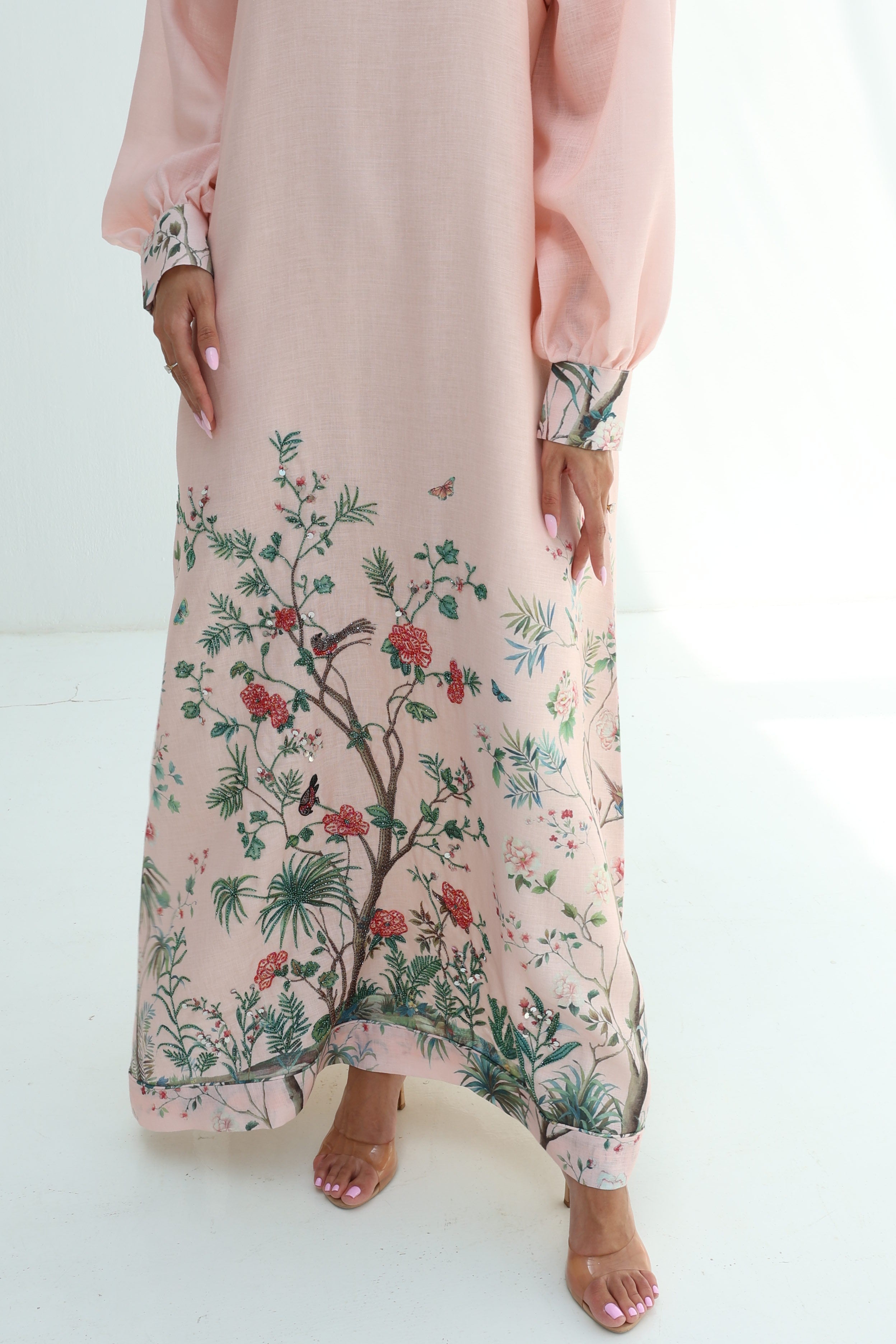 Ghusn — L189 — Blush Chinoiserie Border Linen Jalabiya