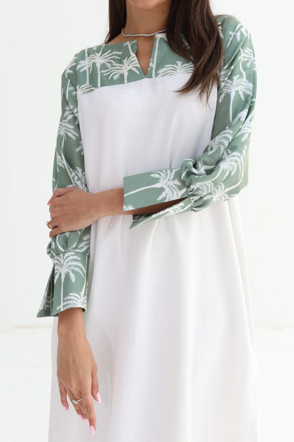 Nawras — L185 — Two-Tone Palm Print Linen Jalabiya