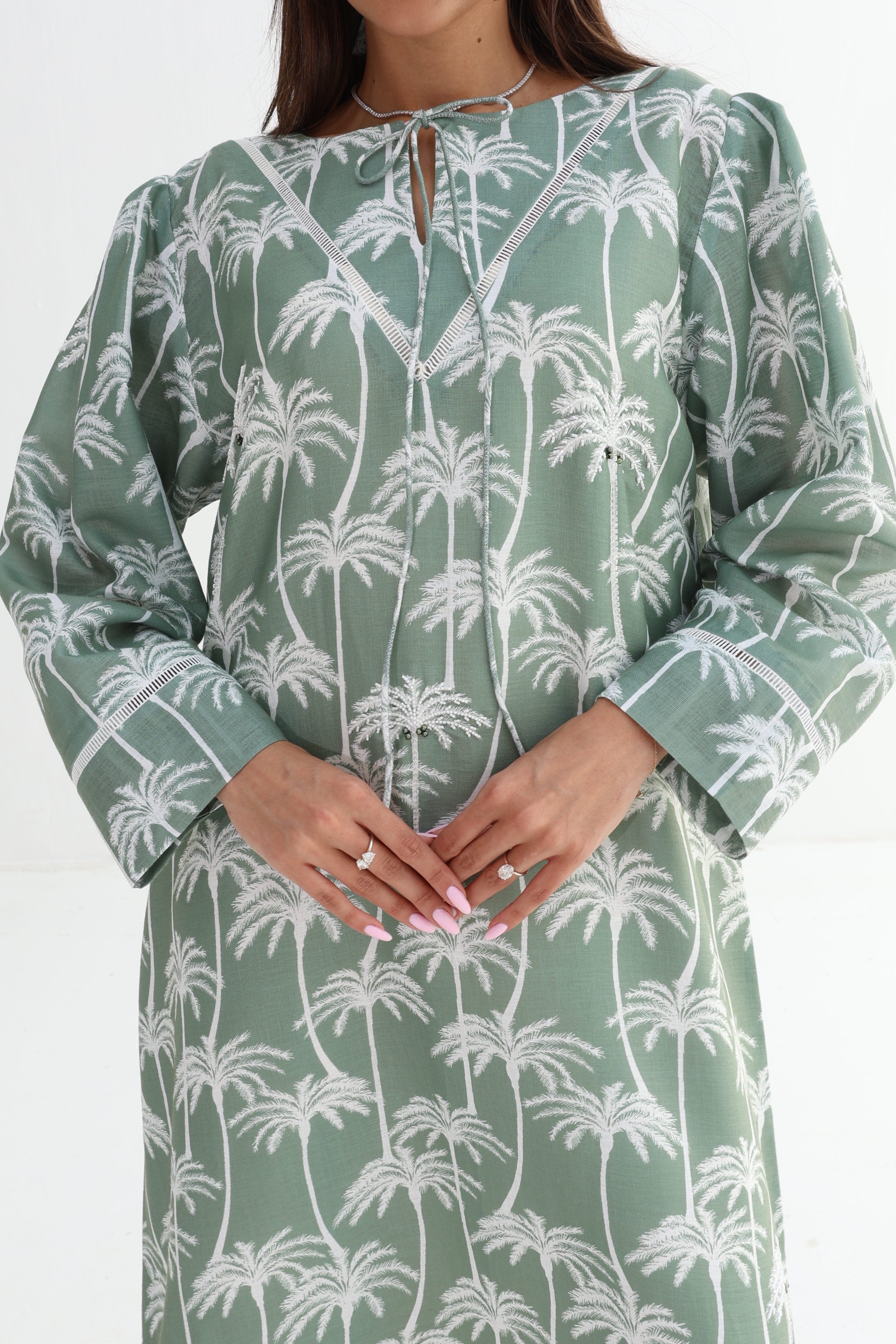 Zill — L186 — Sage Palm Print Linen Jalabiya with Embroidery