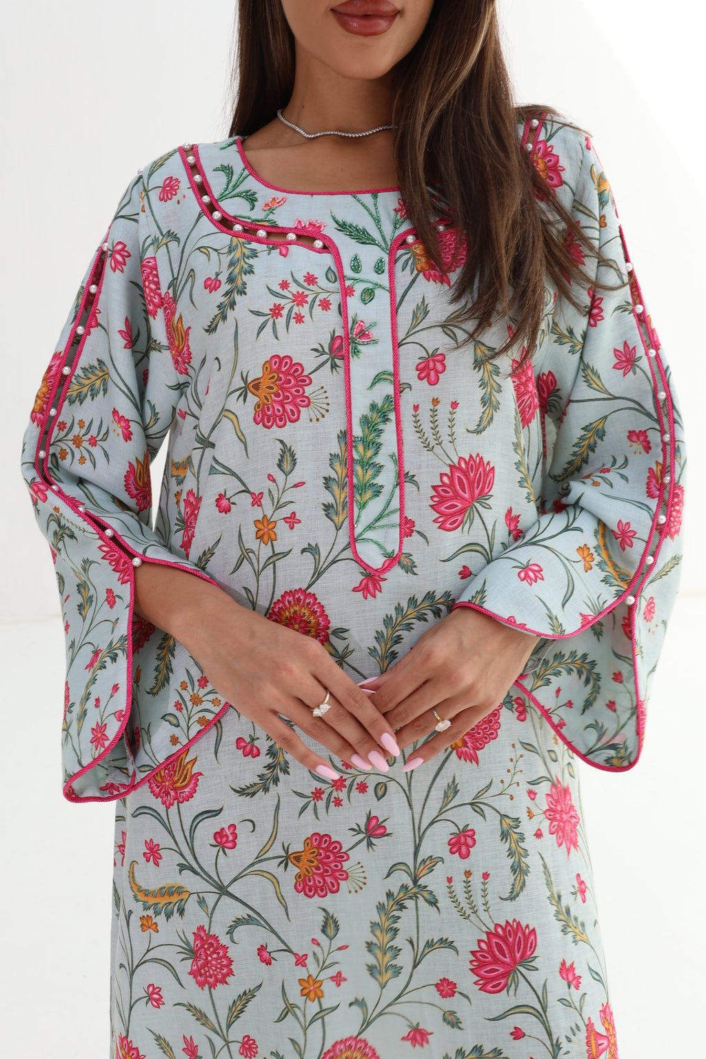 Bahar — L181 — Floral Vine Print Linen Jalabiya