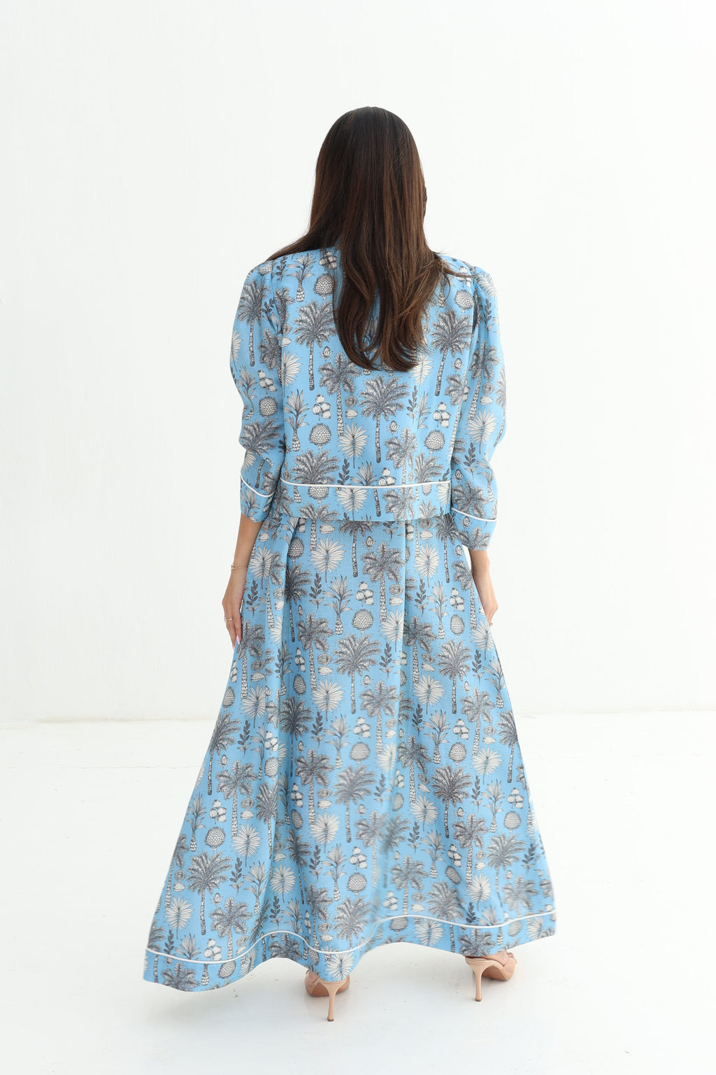 Nada — L176 — Blue Botanical Print Linen Jalabiya & Jacket Set