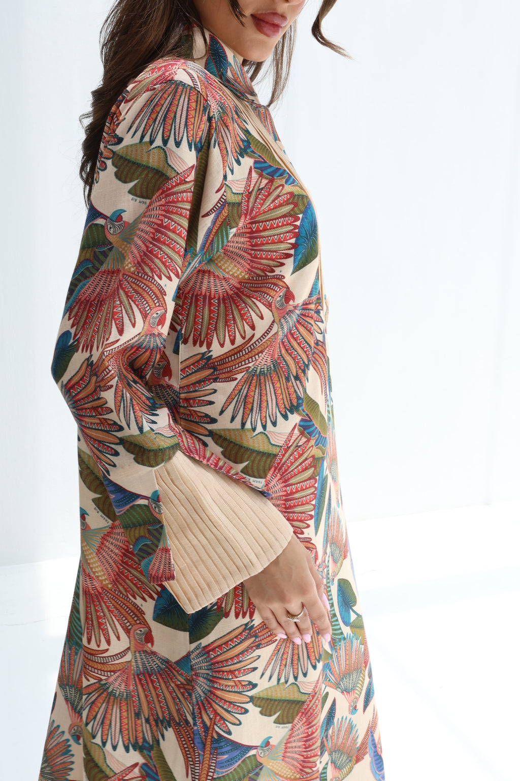 Tawoos — L169 — Exotic Bird Print Linen Jalabiya