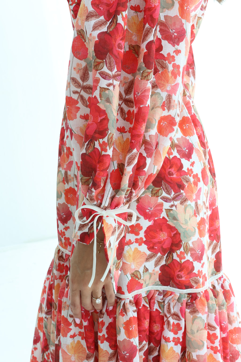 Zahra — L170 — Red Floral Print Linen Jalabiya