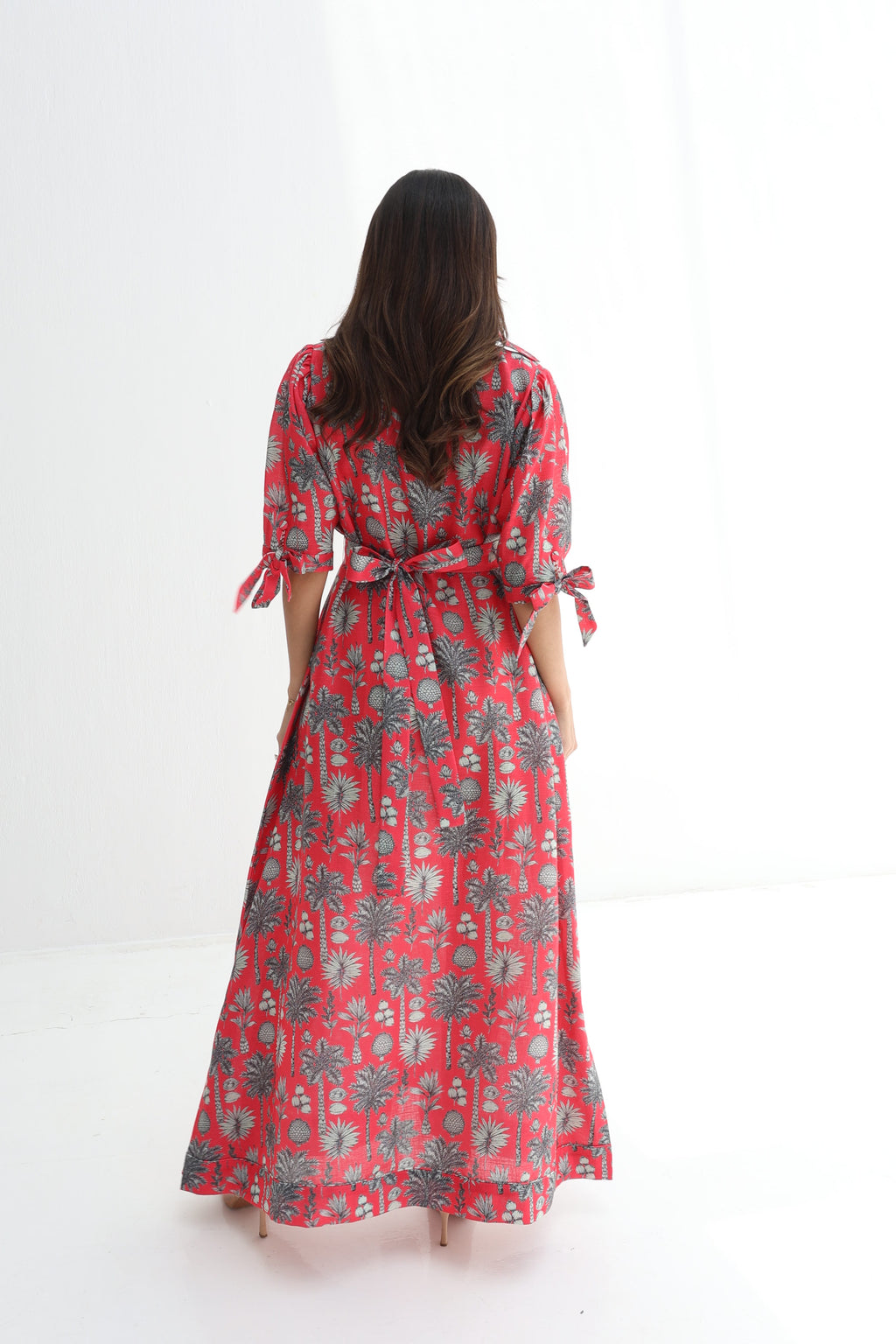 Marjan — L207 · Coral Palm & Pineapple Print