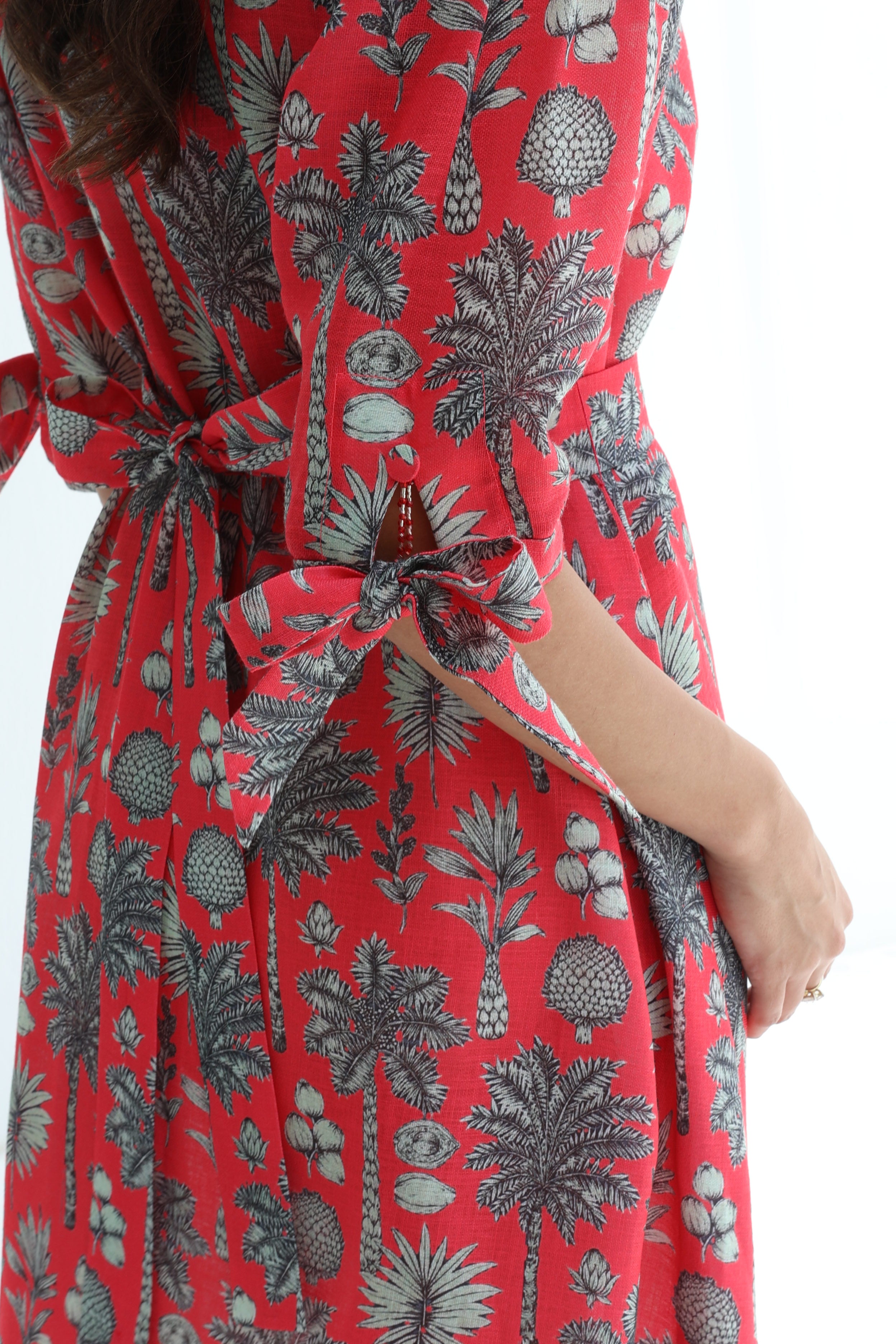 Marjan — L207 · Coral Palm & Pineapple Print