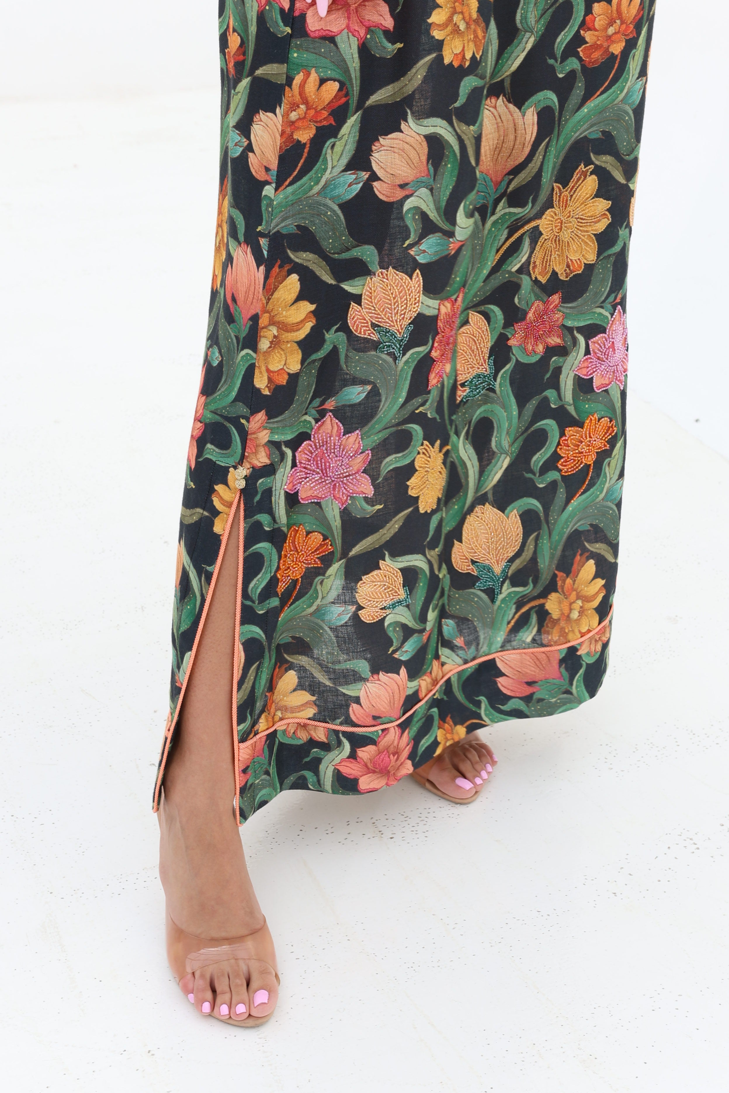 Yasmine — L206 · Botanical Bloom