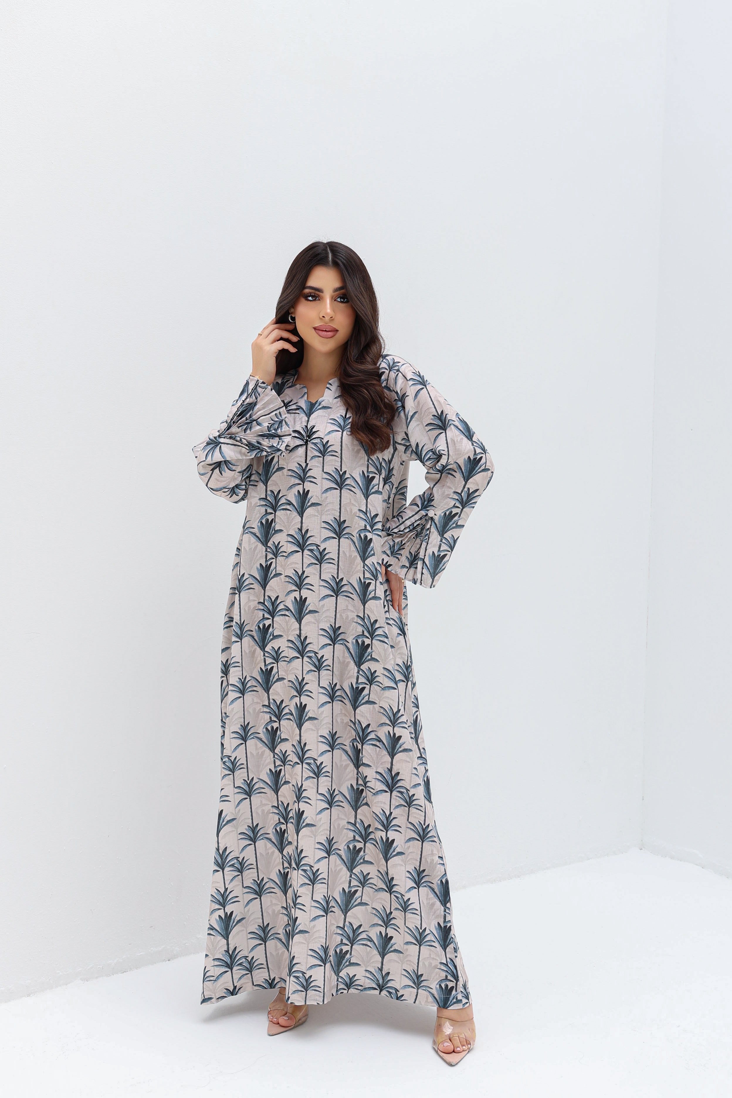 Noura - L110 - Pleats Palm