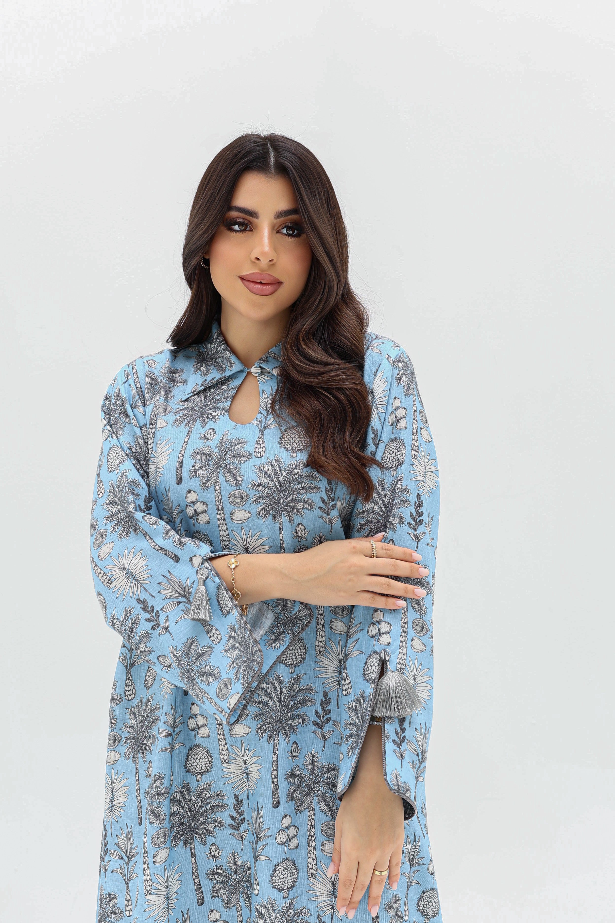 Farah - L111 - Blue Collar