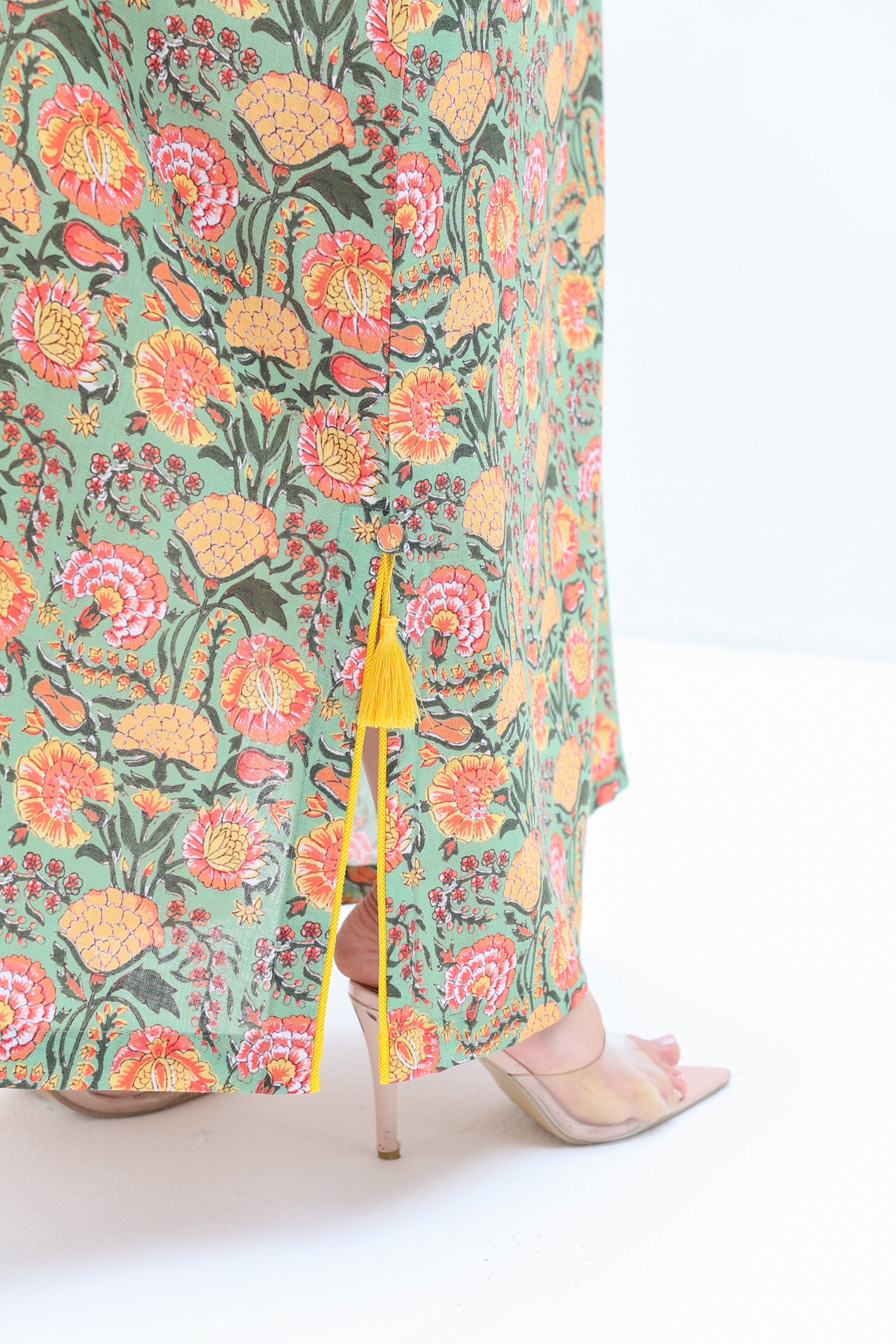 Maha - L113 - Match Floral