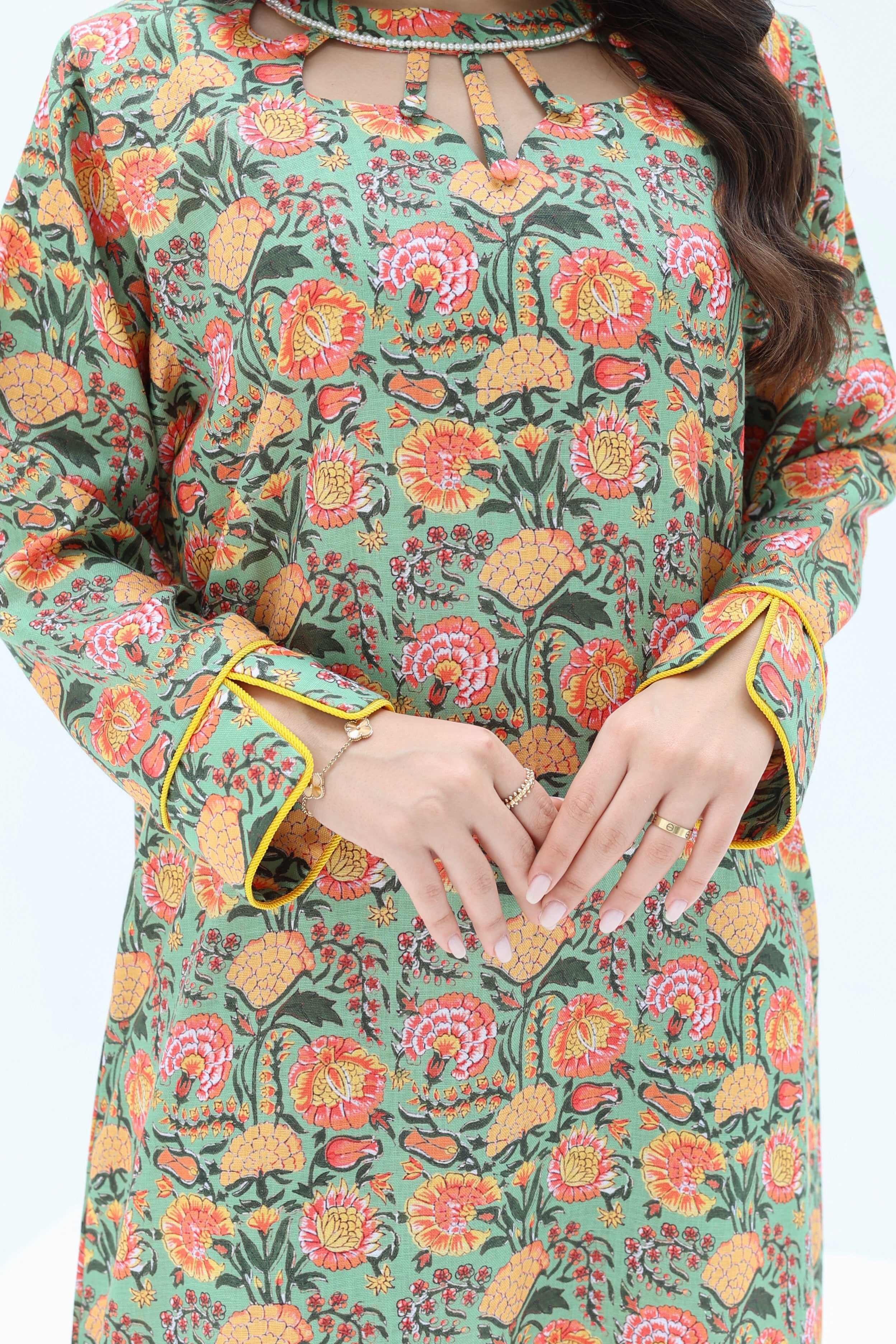 Maha - L113 - Match Floral