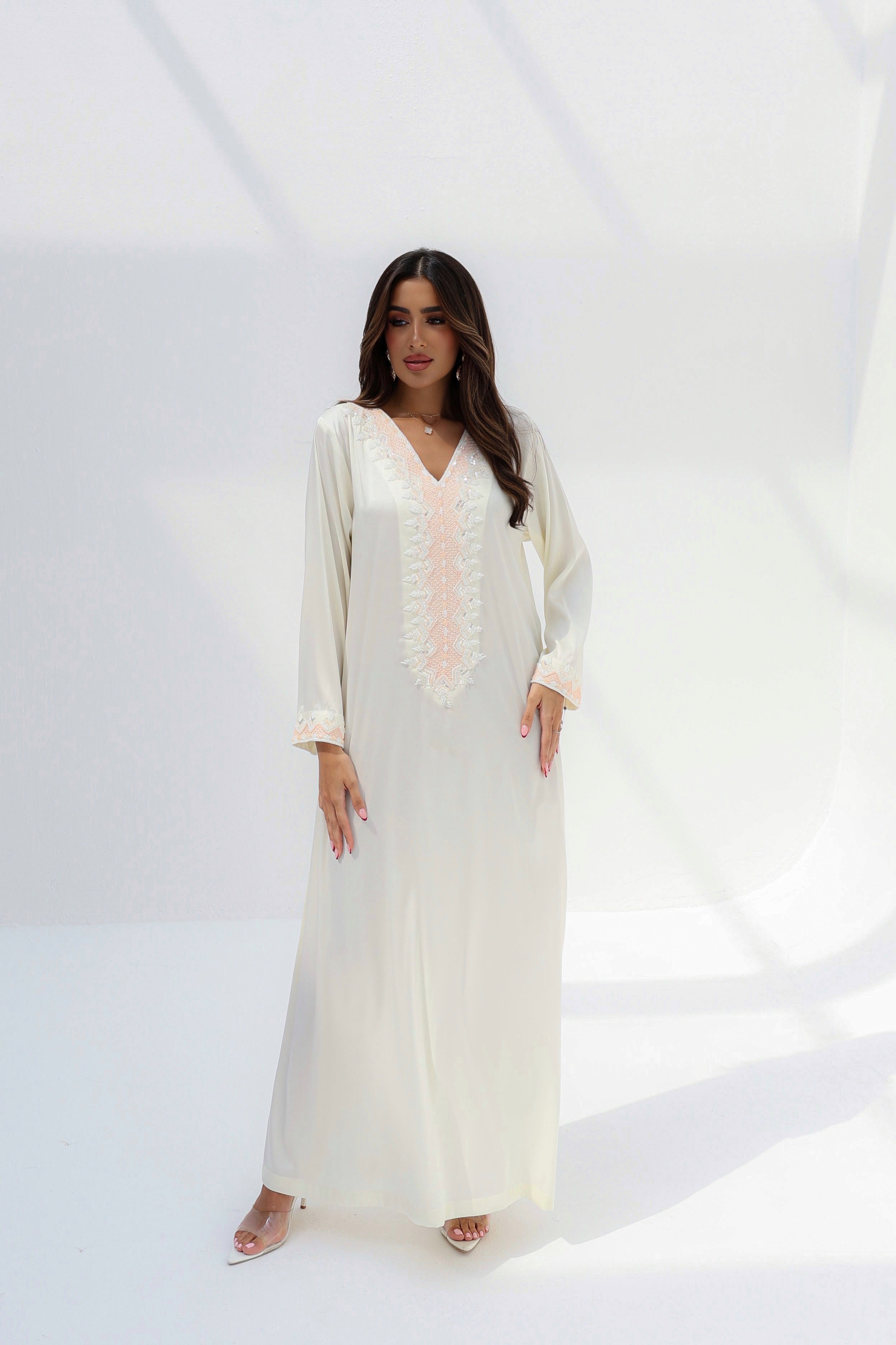 Lina - L137 - Embroid