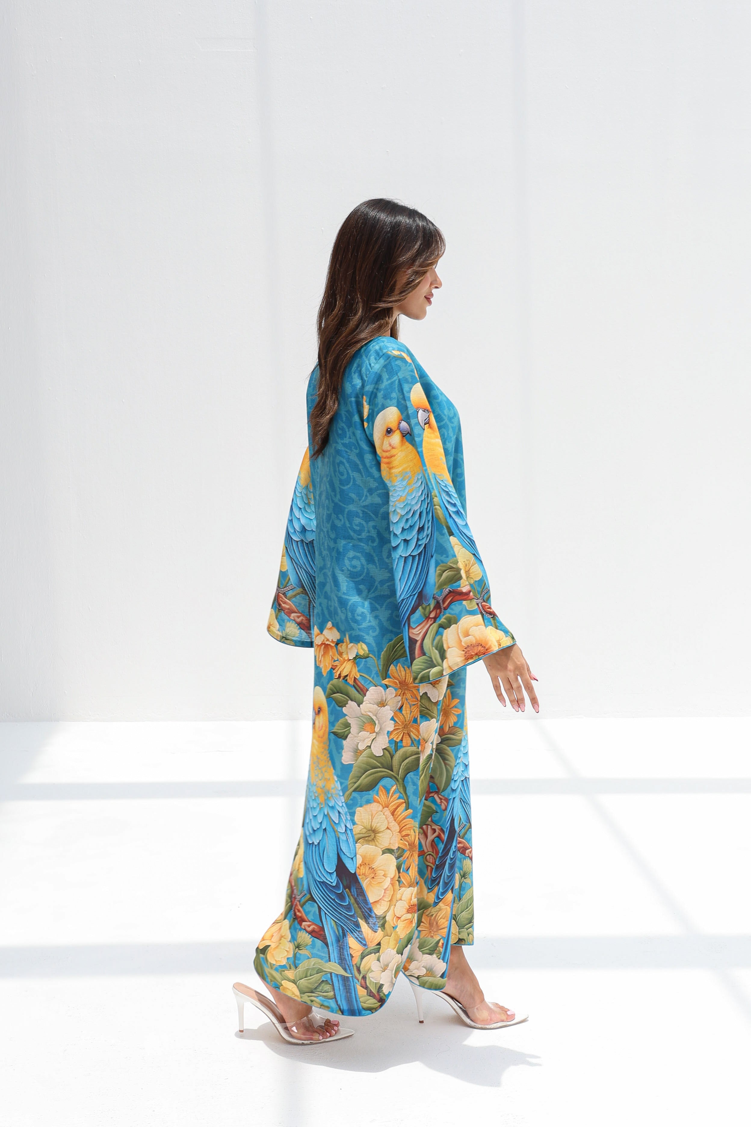 Tara - L153 - Blue Bird