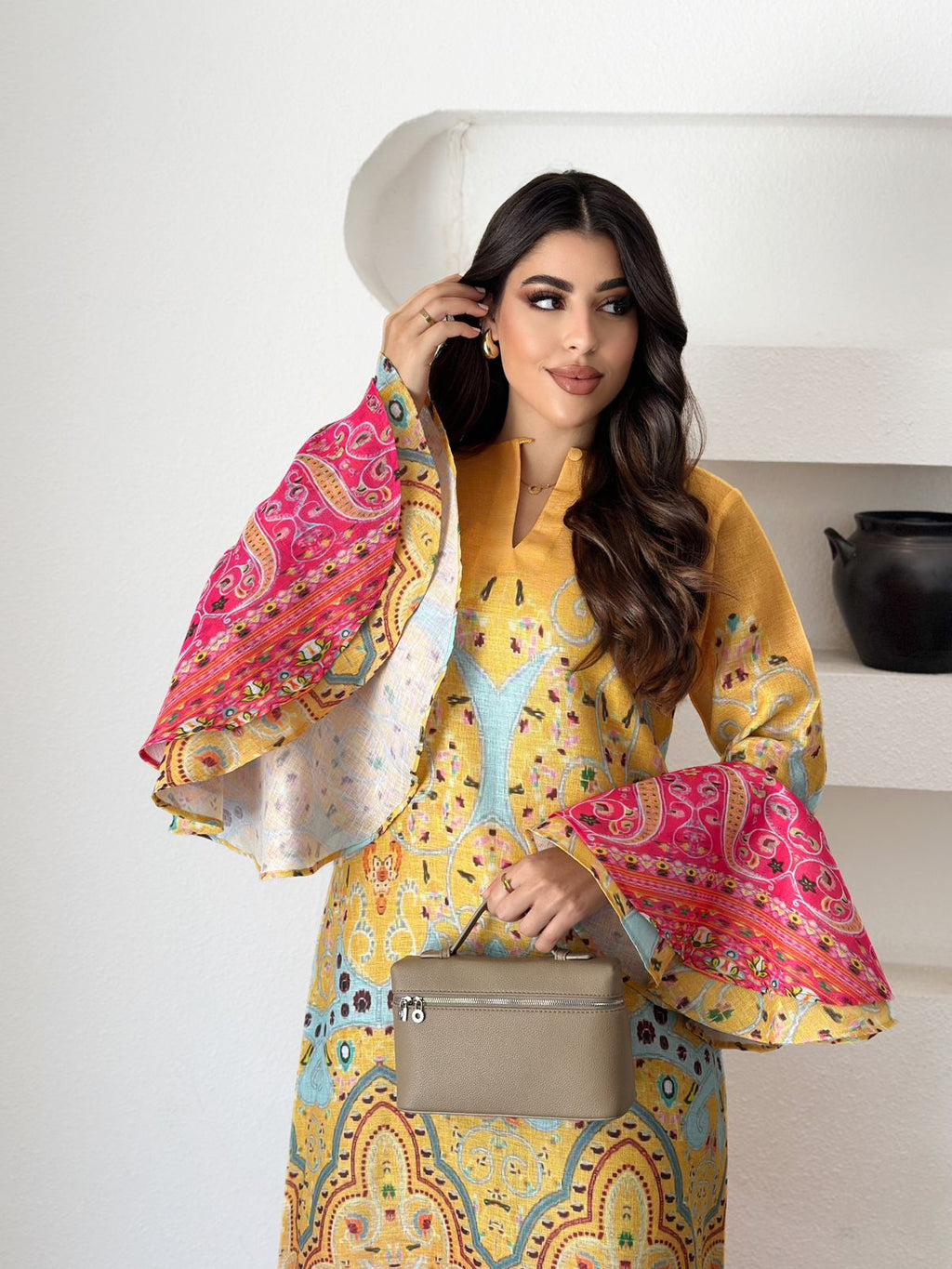 Zara — L48 · Bell