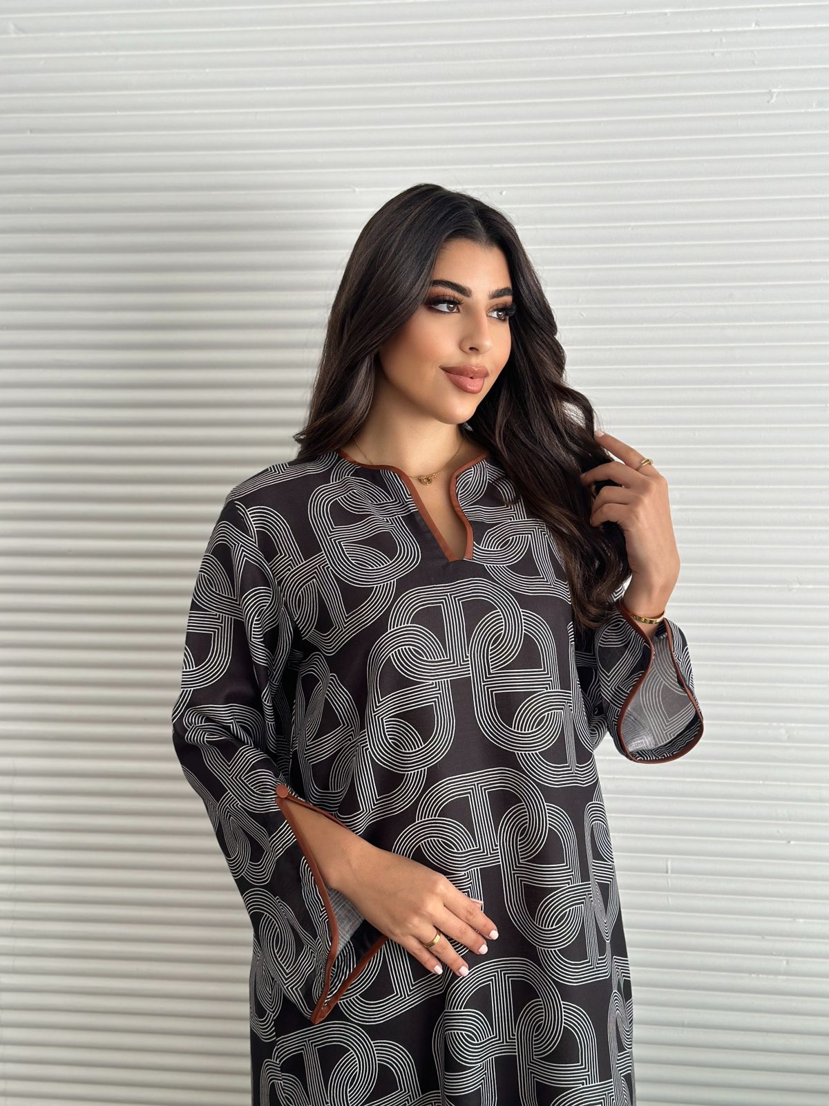 Ghalia — L57 · Black Leather