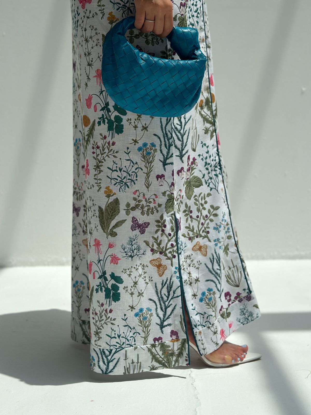 Maha - L66 - White Floral