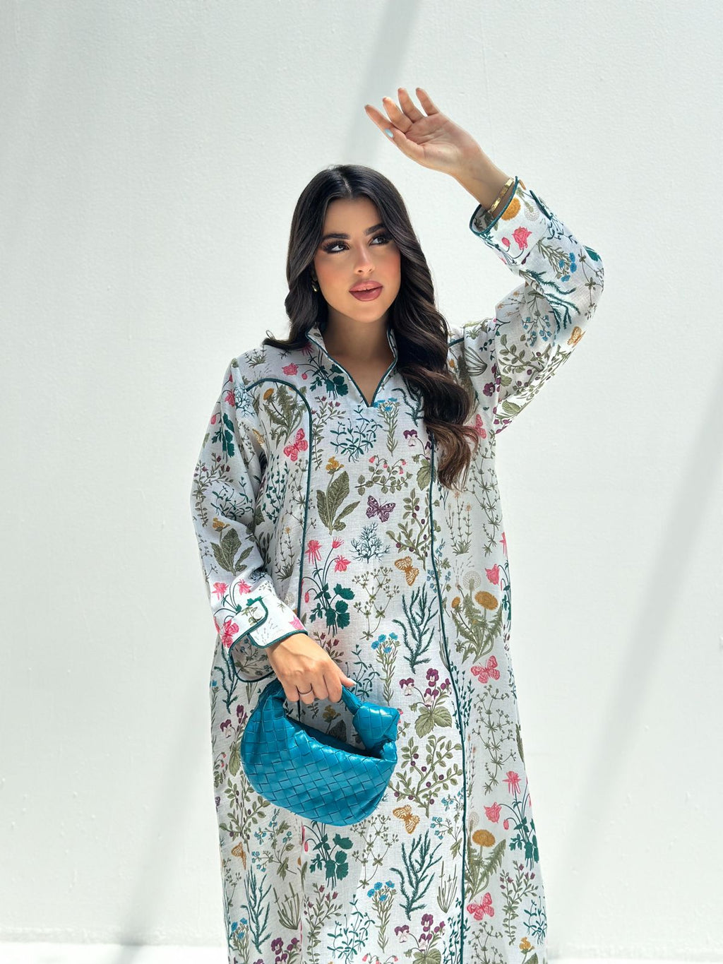 Maha - L66 - White Floral