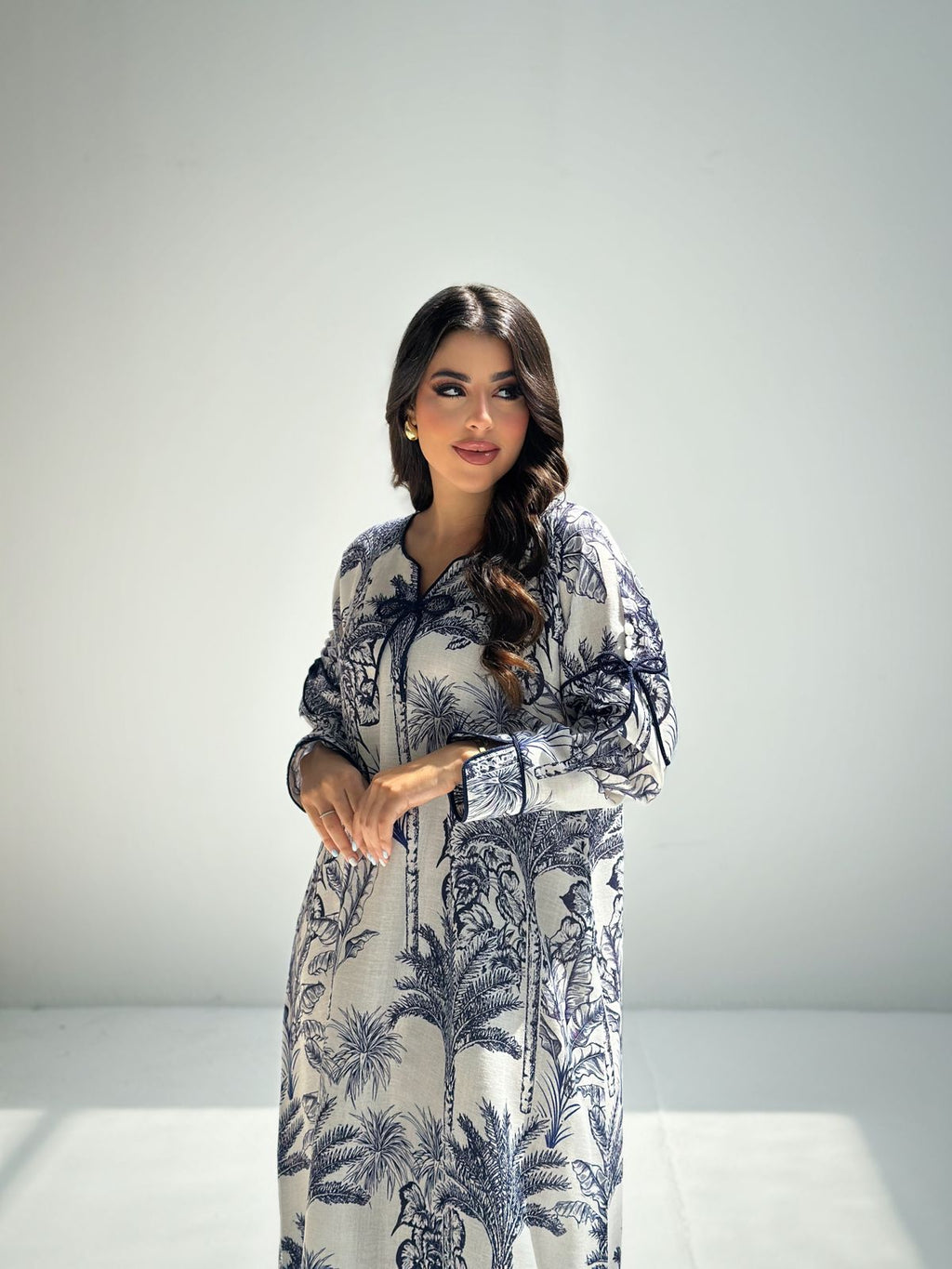 Latifa - L72 - Navy