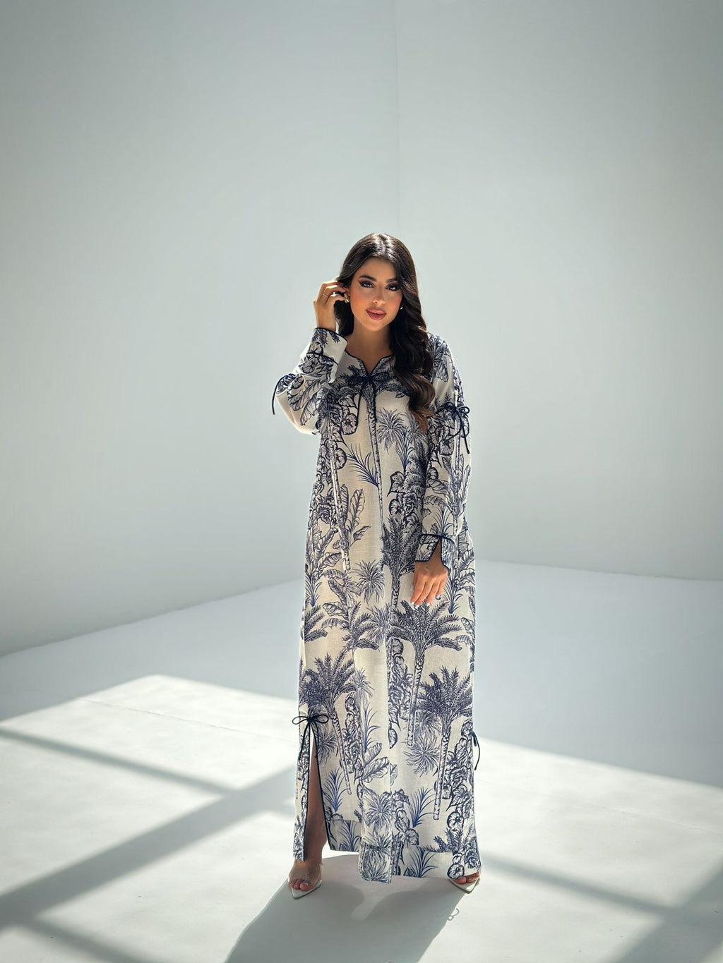 Latifa - L72 - Navy