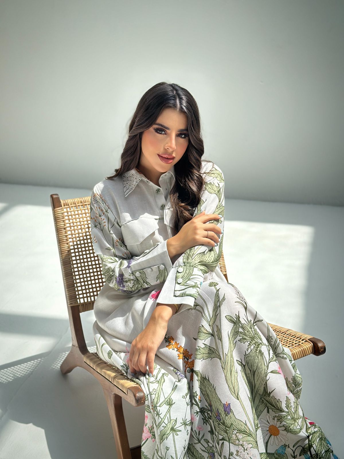 Abeer - L74 - White Garden