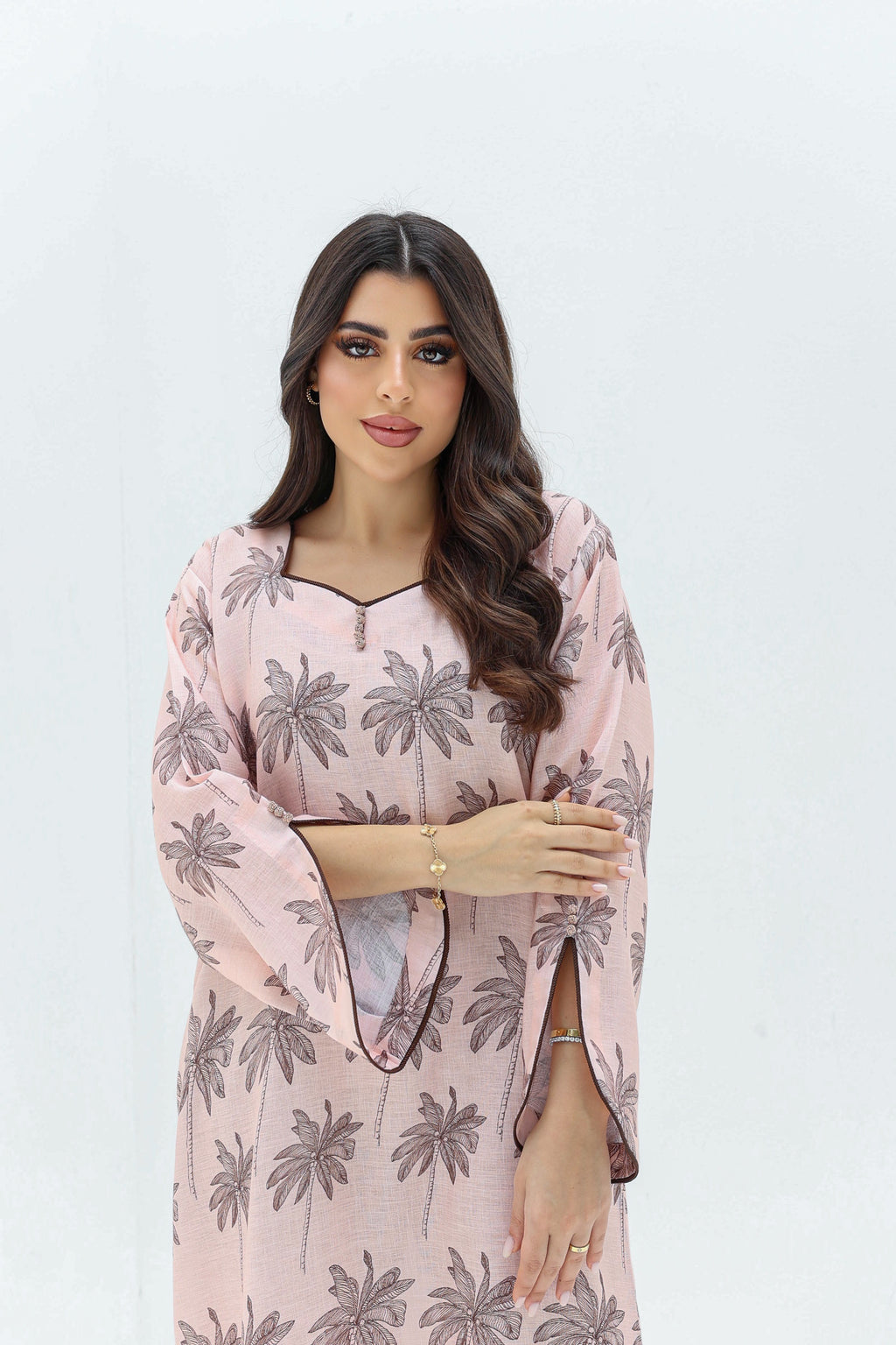 Jouri - L82 - Pink Palm