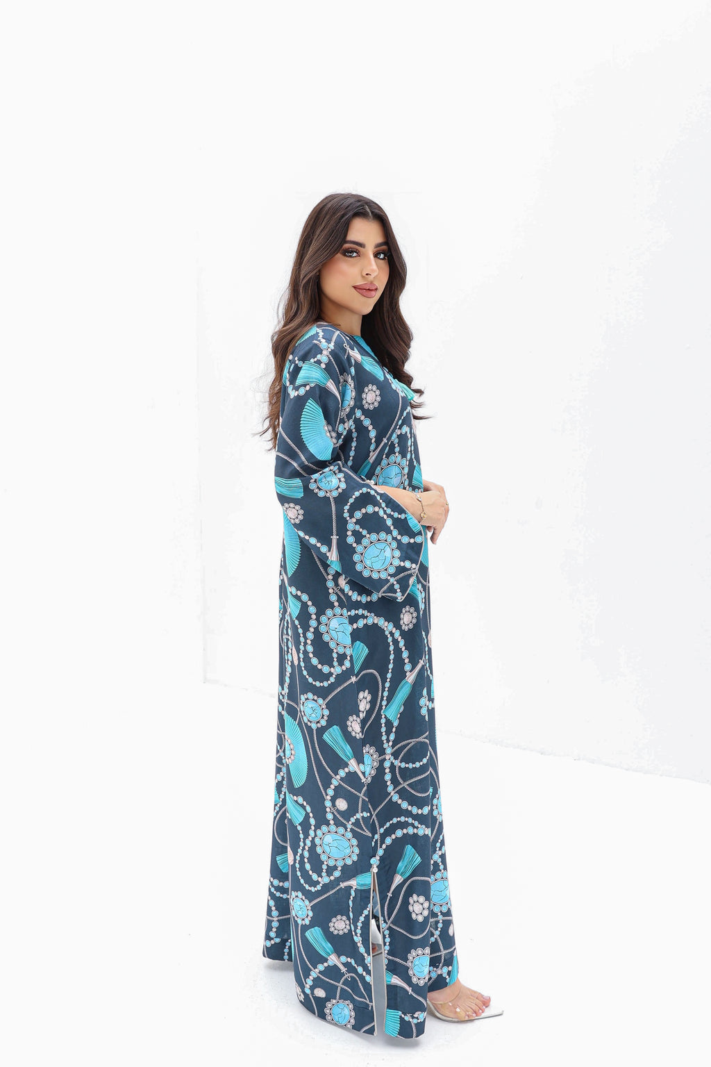 Layla - L83 - Navy Pearl