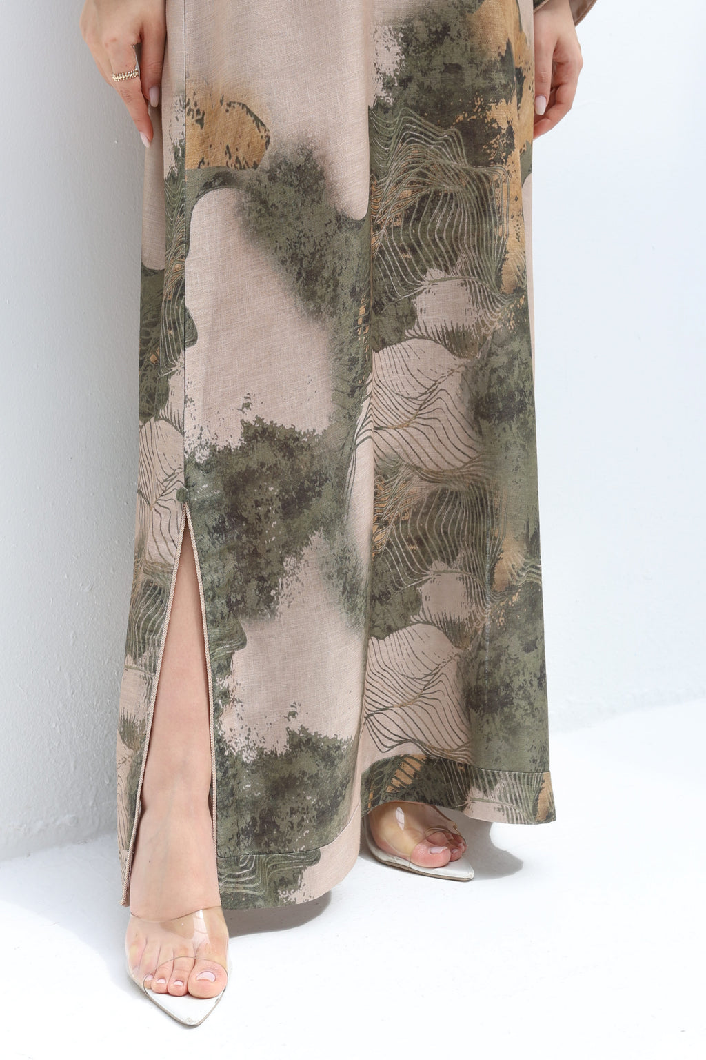 Lara - L89 - Beige Print