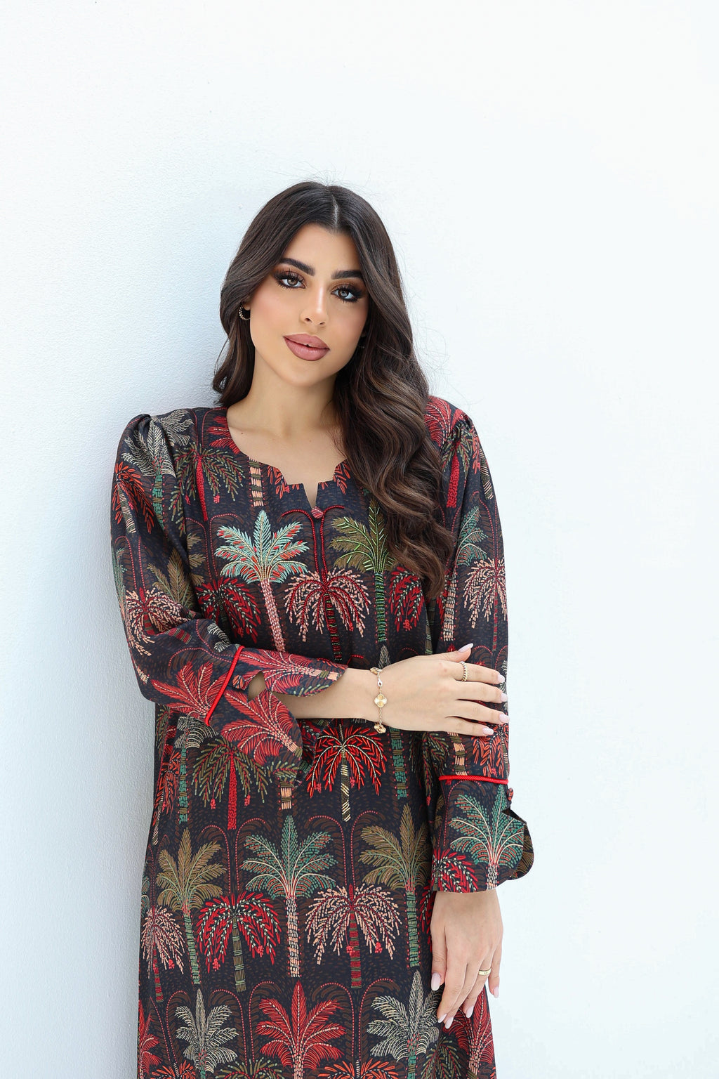 Layla - L98 - Dark Palm