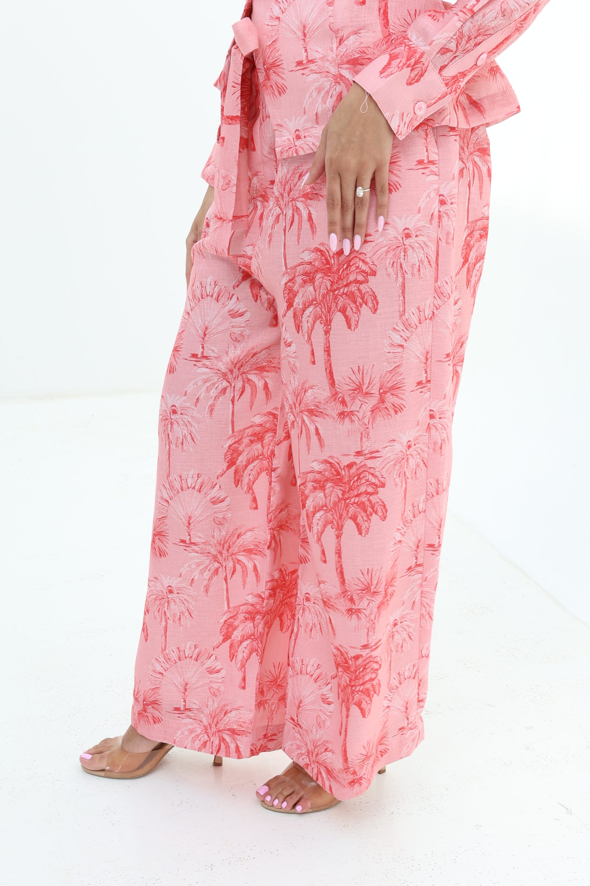 Close-up of the Palm Blush Linen Blend Co-Ord Set featuring lined wide-leg trousers with an elastic waistband for comfort.