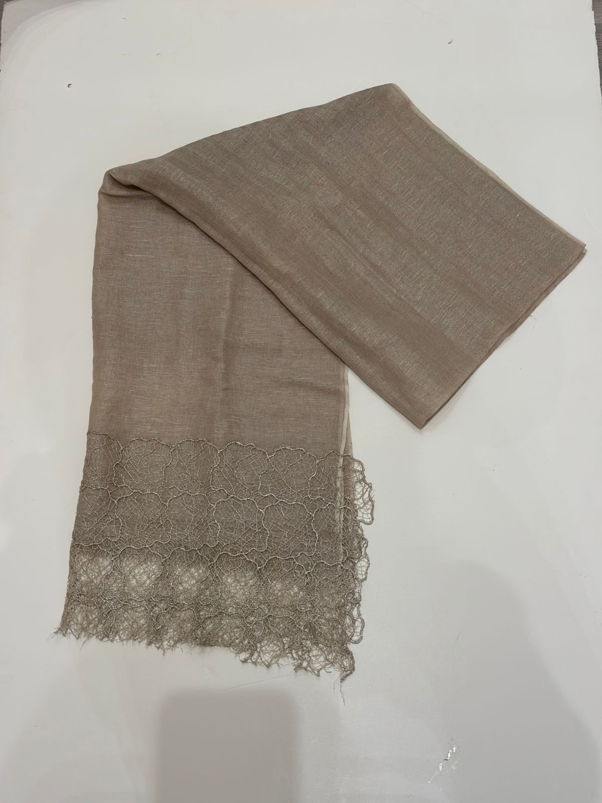 S07 - Lace Edge
